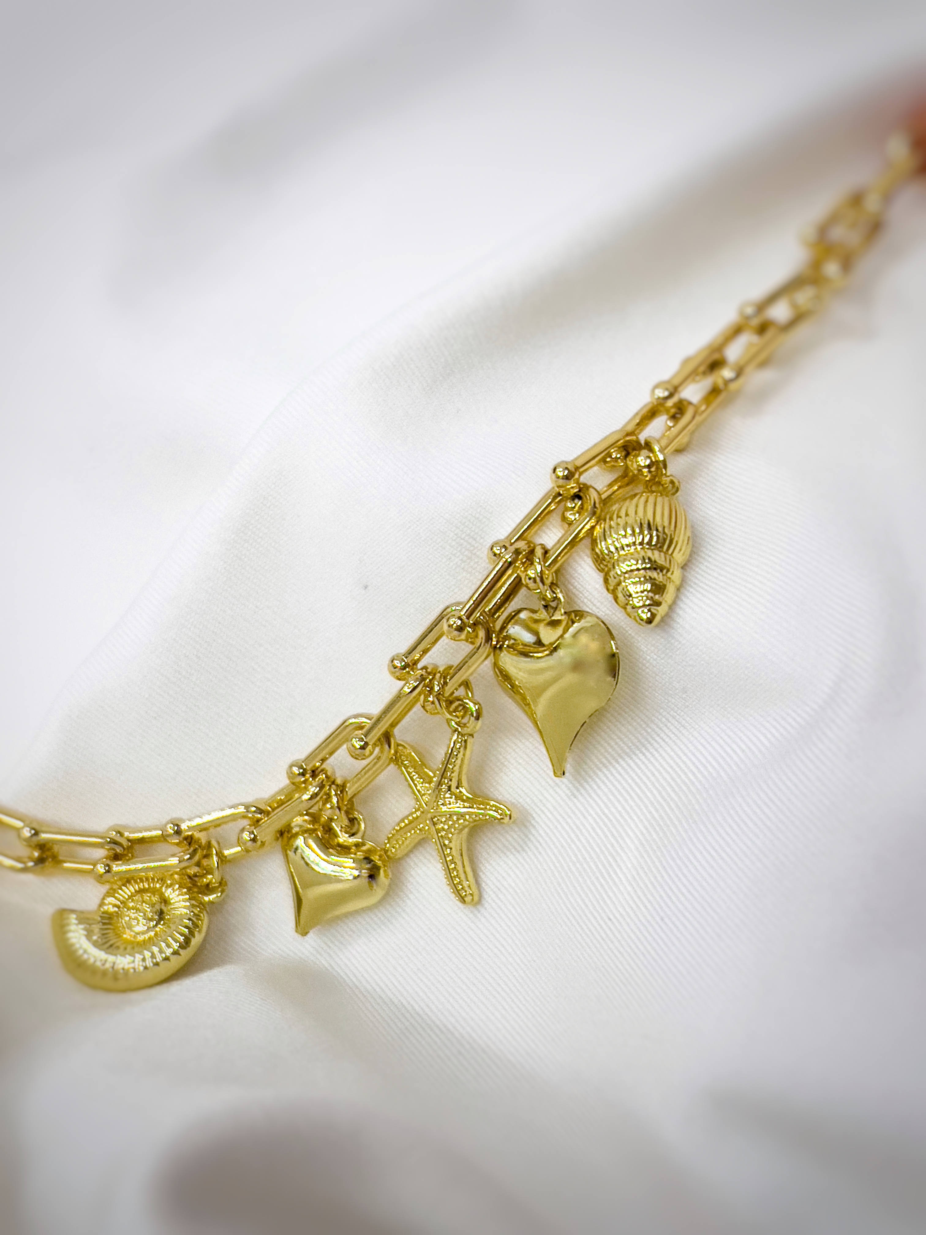 اسوارة تيفاني مع نجمة بحر وصدف