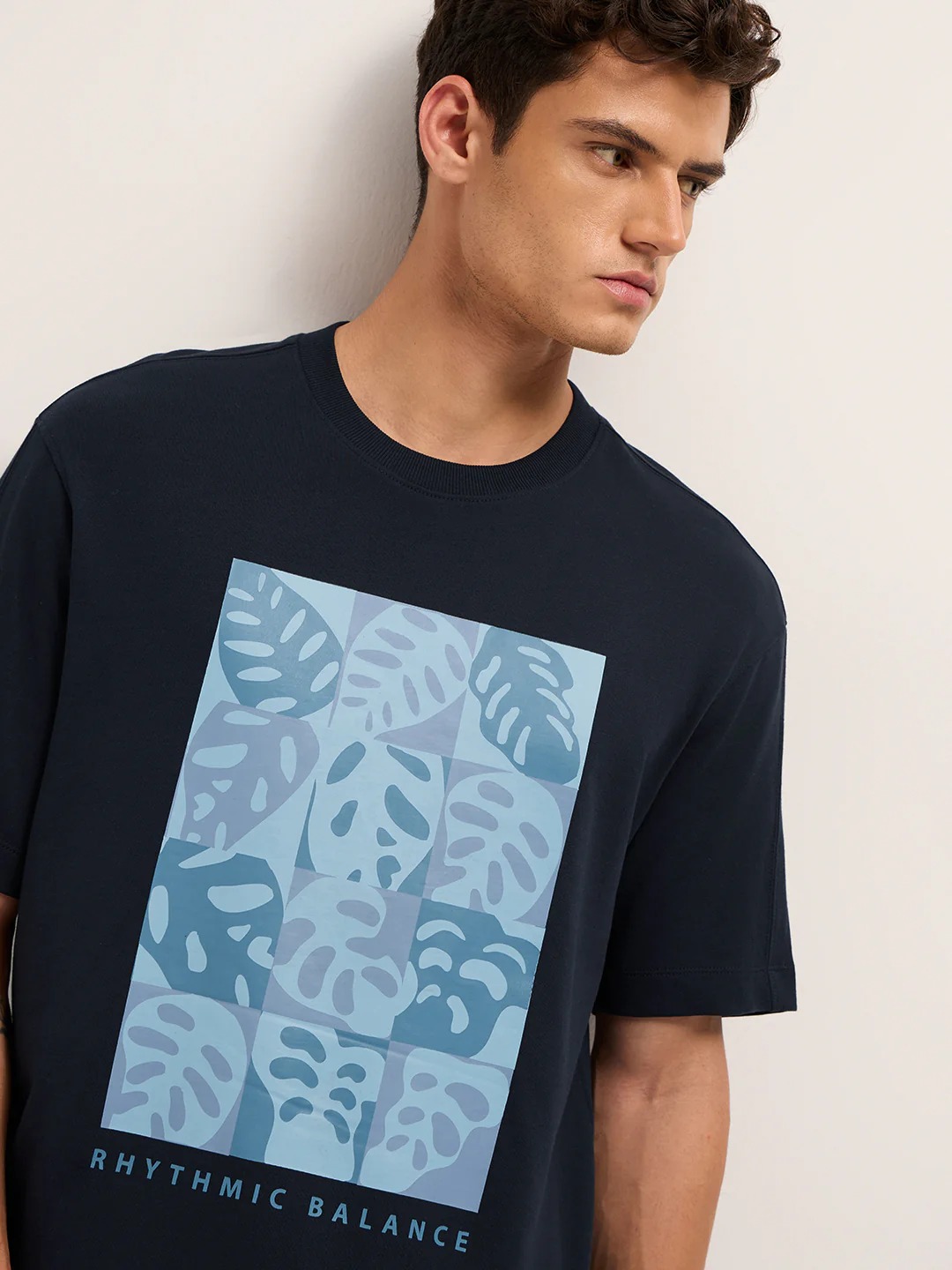 Blue Oversized Crew Neck T-Shirt with Abstract Leaf Graphic Print