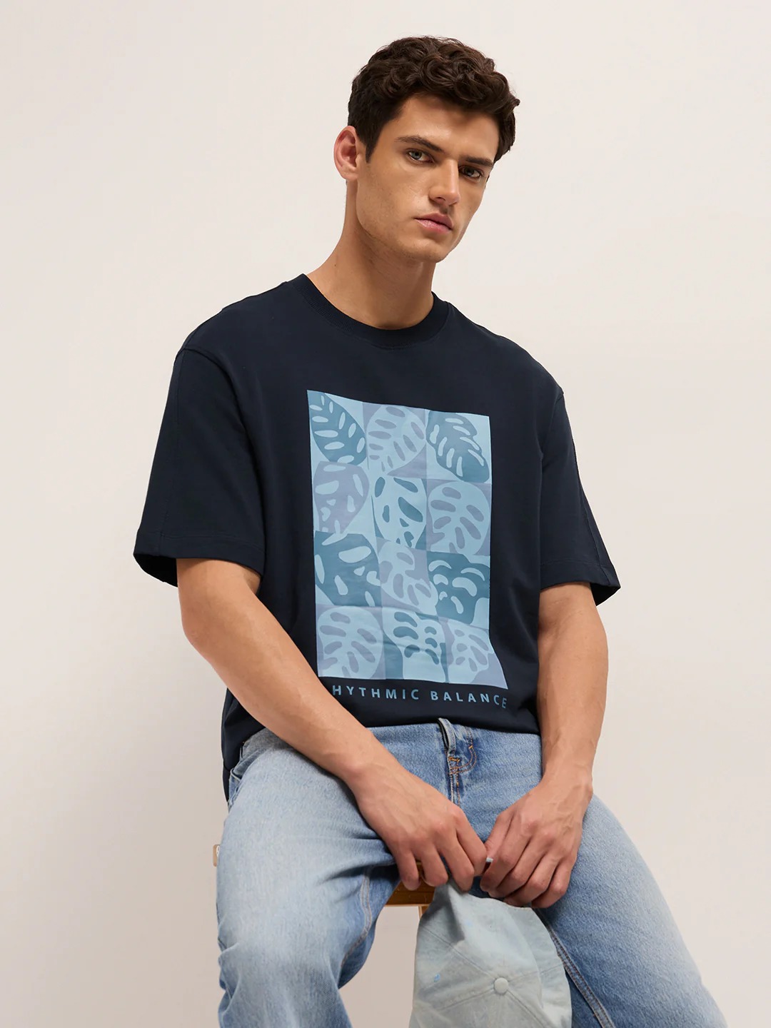 Blue Oversized Crew Neck T-Shirt with Abstract Leaf Graphic Print