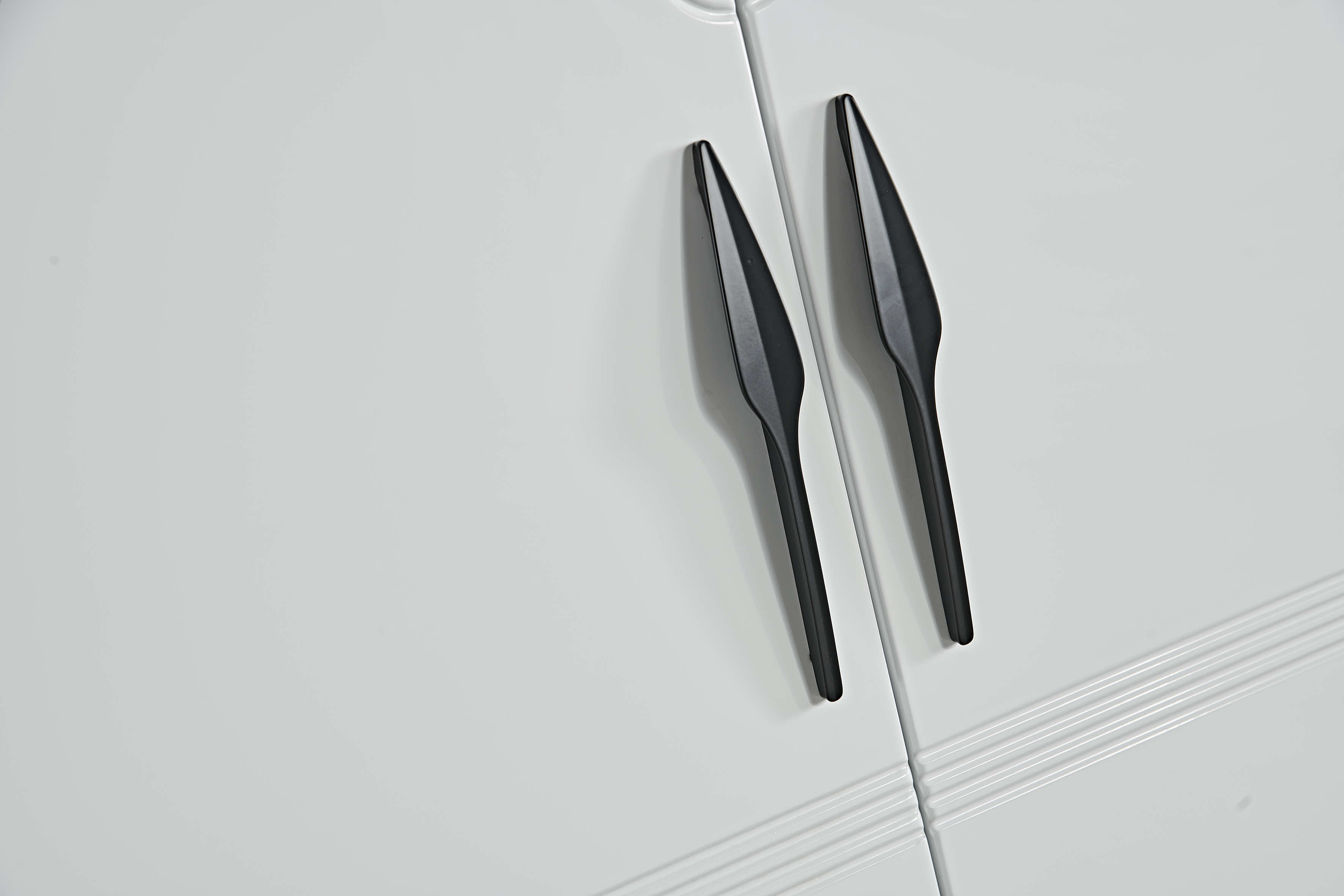 YG5805# Six-door cabinet