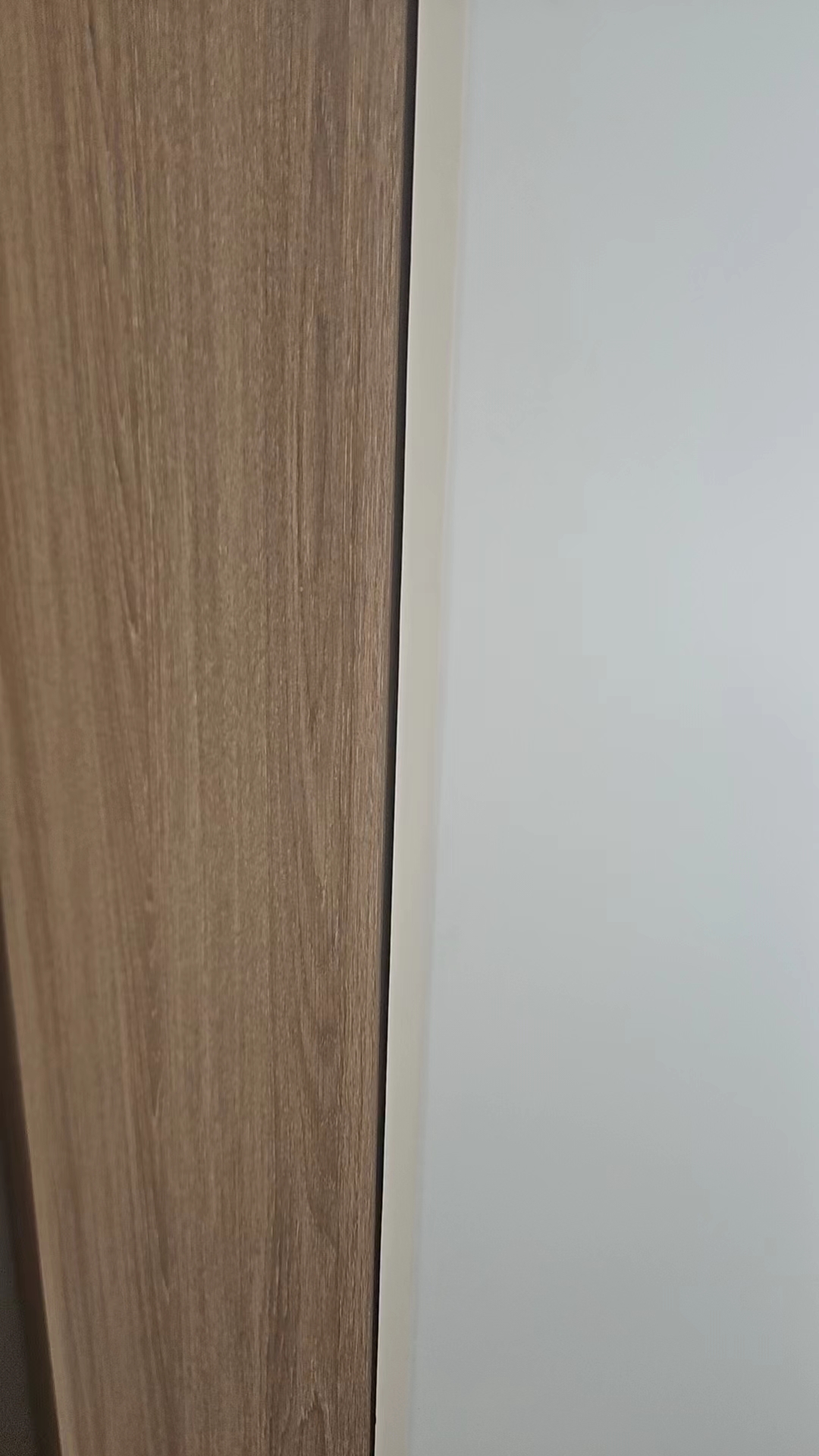 J1901# Four-door cabinet