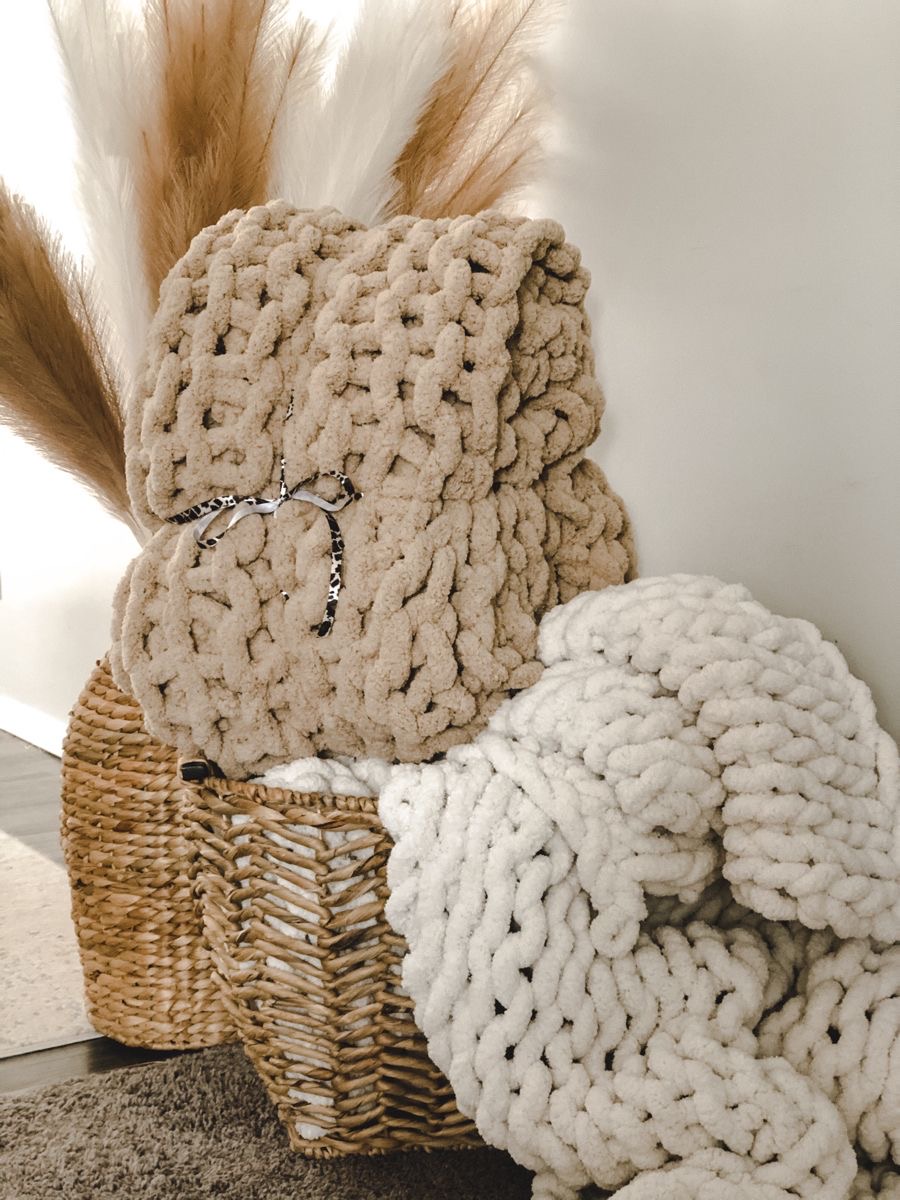 RANKOMIS MEGZTAS PLIUŠINIS PLEDAS