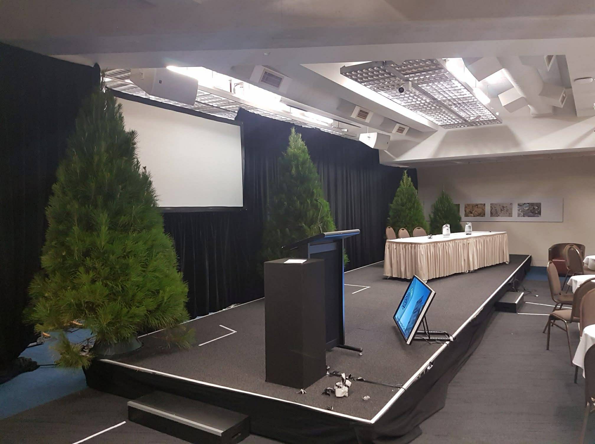 7ft Corporate Package