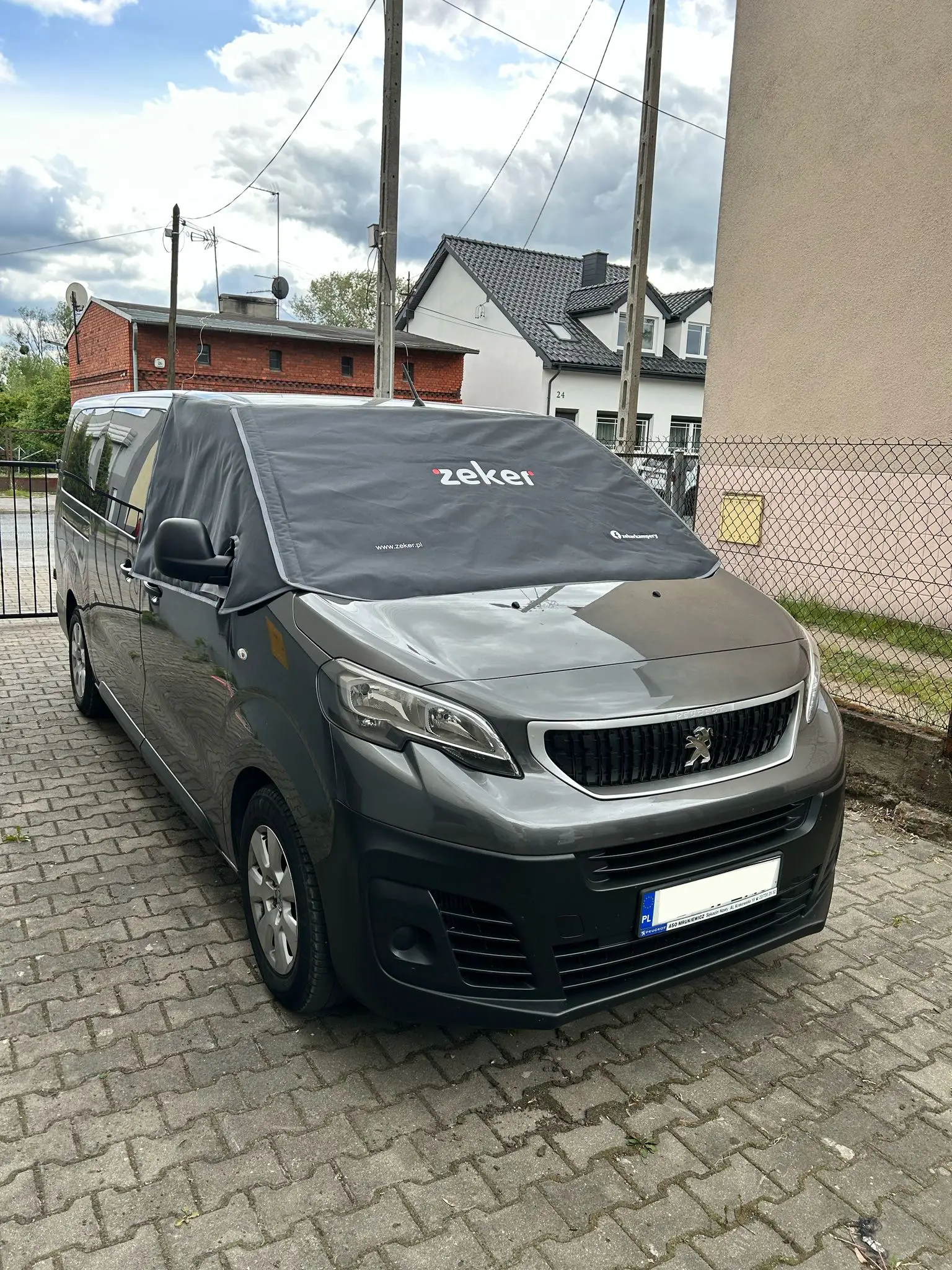 Mata izolacyjna do pojazdów Citroen Jumpy, Toyota Proace, Opel Vivaro, Peugeot Expert