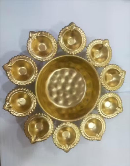 Brass Diya Urli Set (Golden)