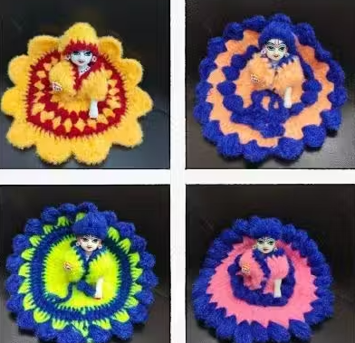 Set of 4 Laddu Gopal for winter special woolen dress with cap (Random color and design / size 0/1)