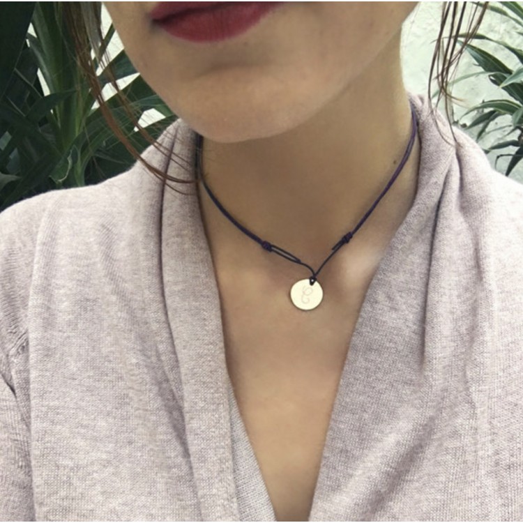 Médaille Initiale Dorée C — Les Bijoux de Mimi