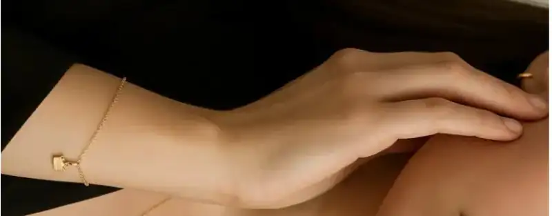 Ensemble Bracelet Couronne Dorée | Élégance & Pouvoir Féminin