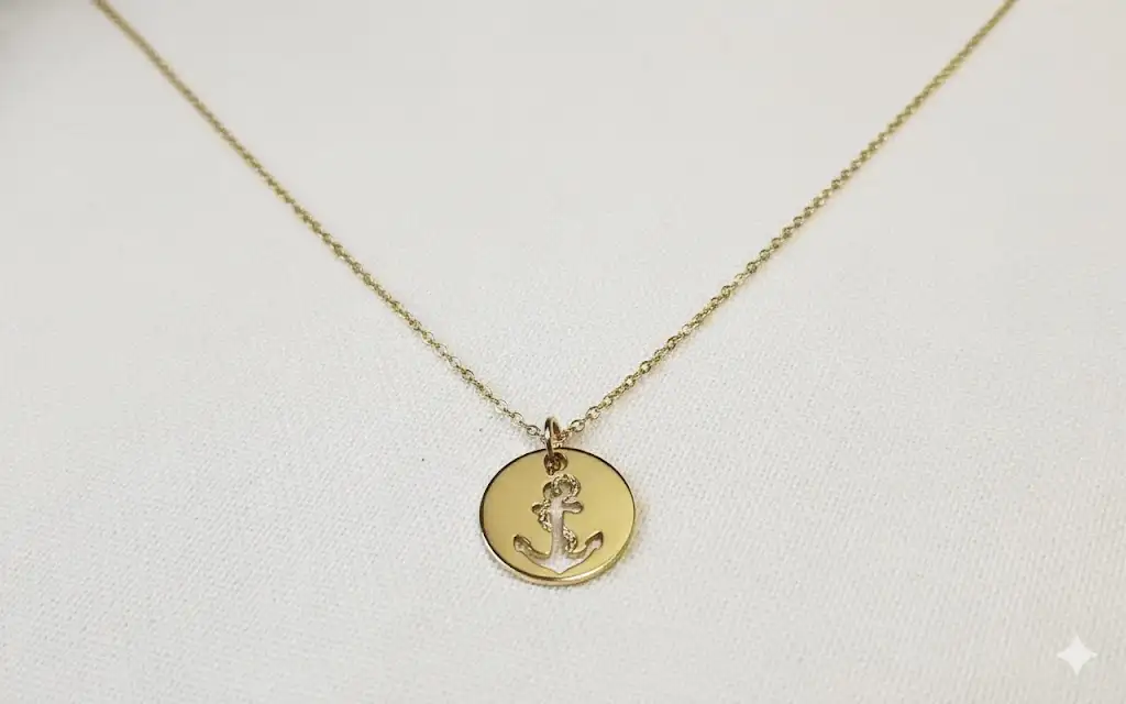 Ensemble Collier Doré Médaille Ancre Marine – Charme marin et élégance intemporelle