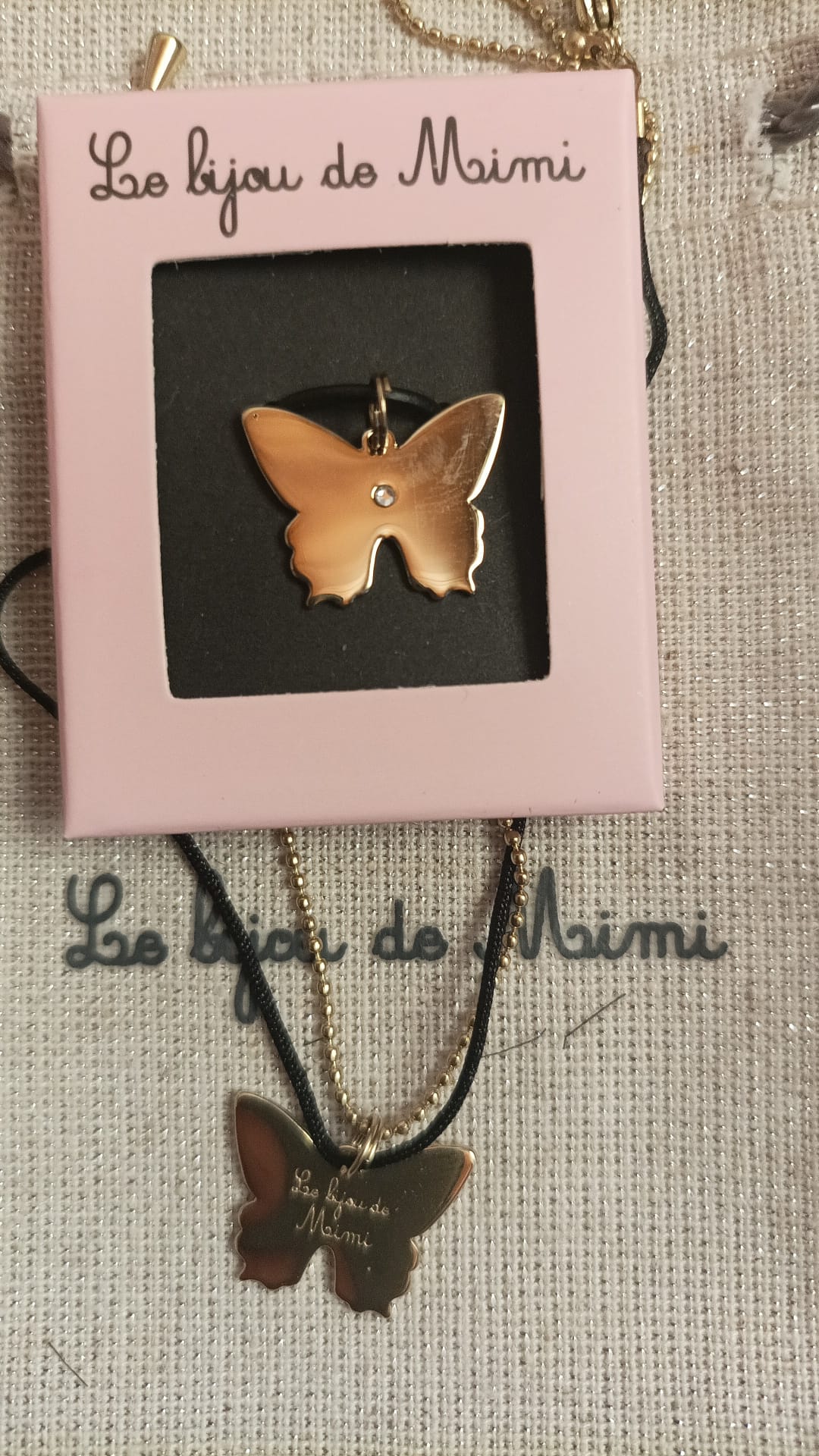 MÉDAILLE PAMPILLE DORÉ PAPILLON