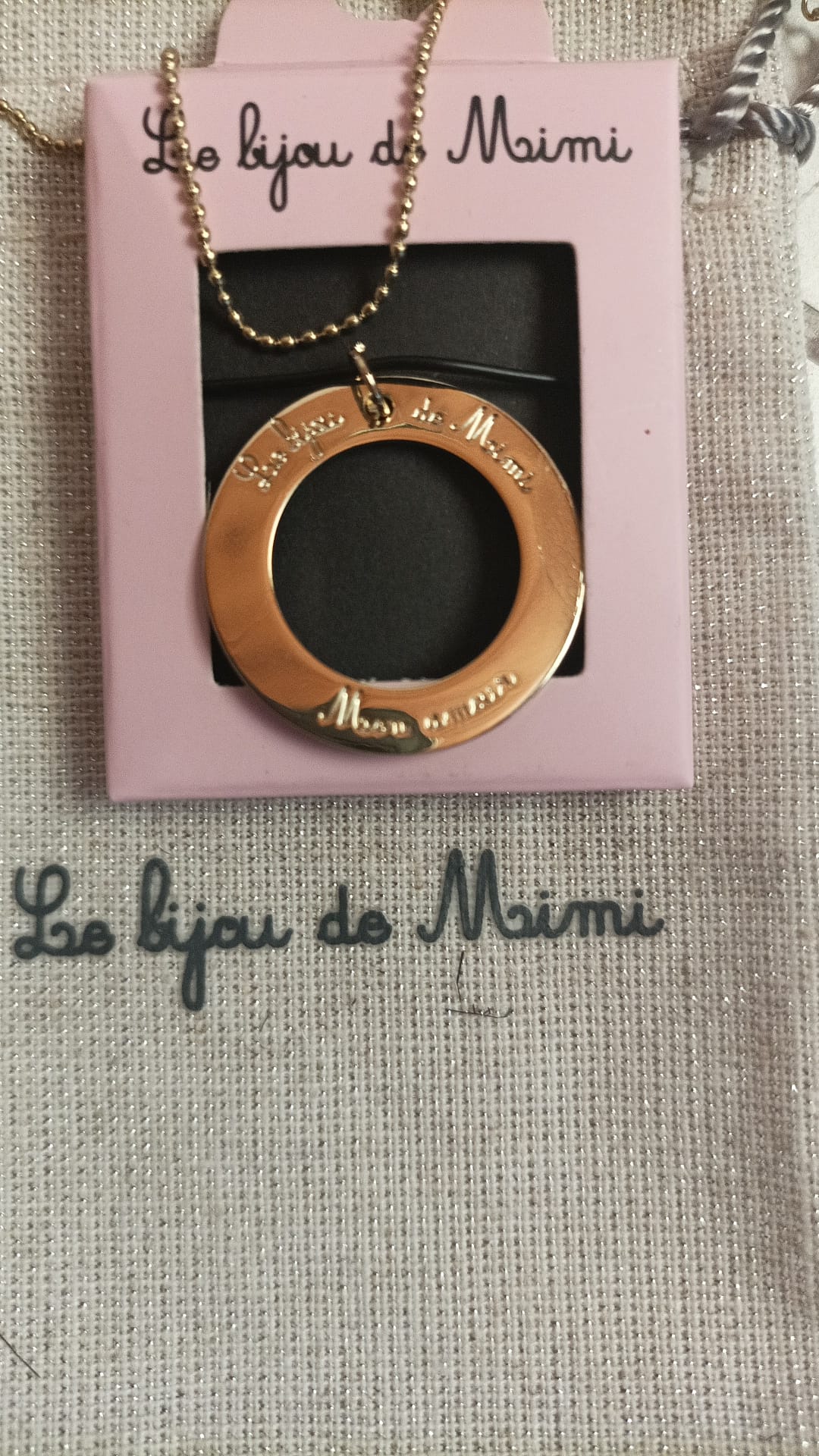 MÉDAILLE SYMBOLE DORÉ AMOUR
