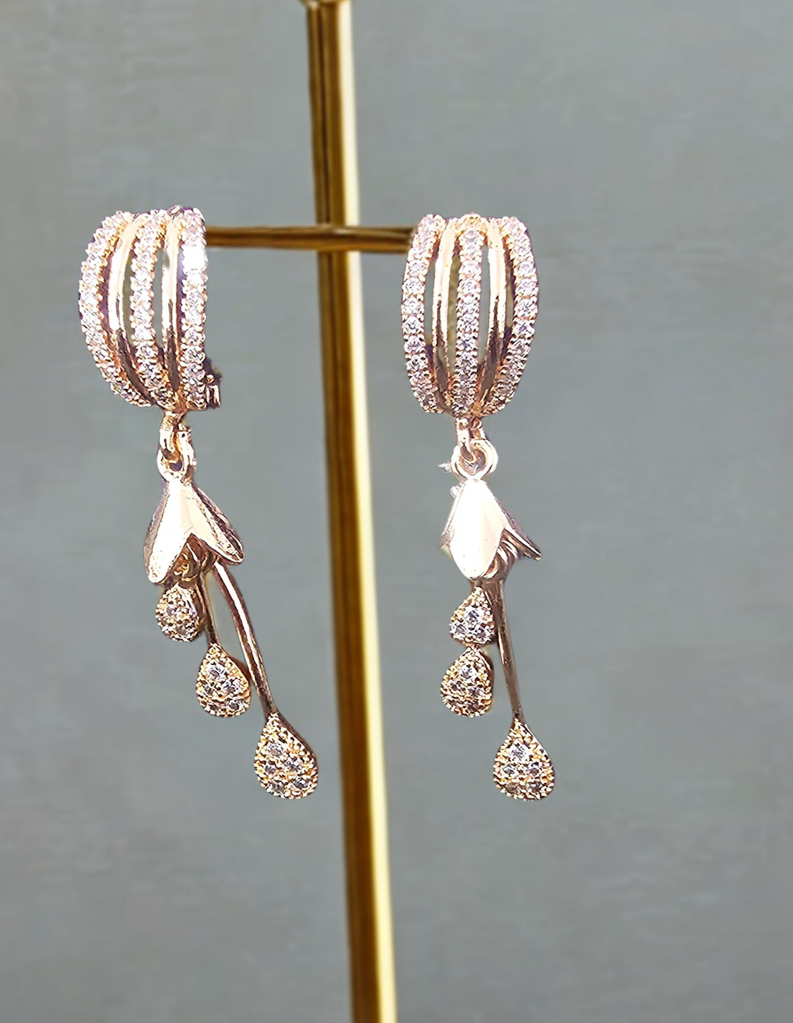 Elegant Golden Drop Earrings
