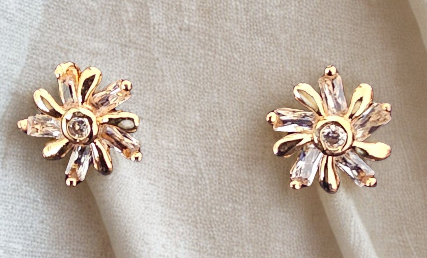 Gold Flower Stud Earrings
