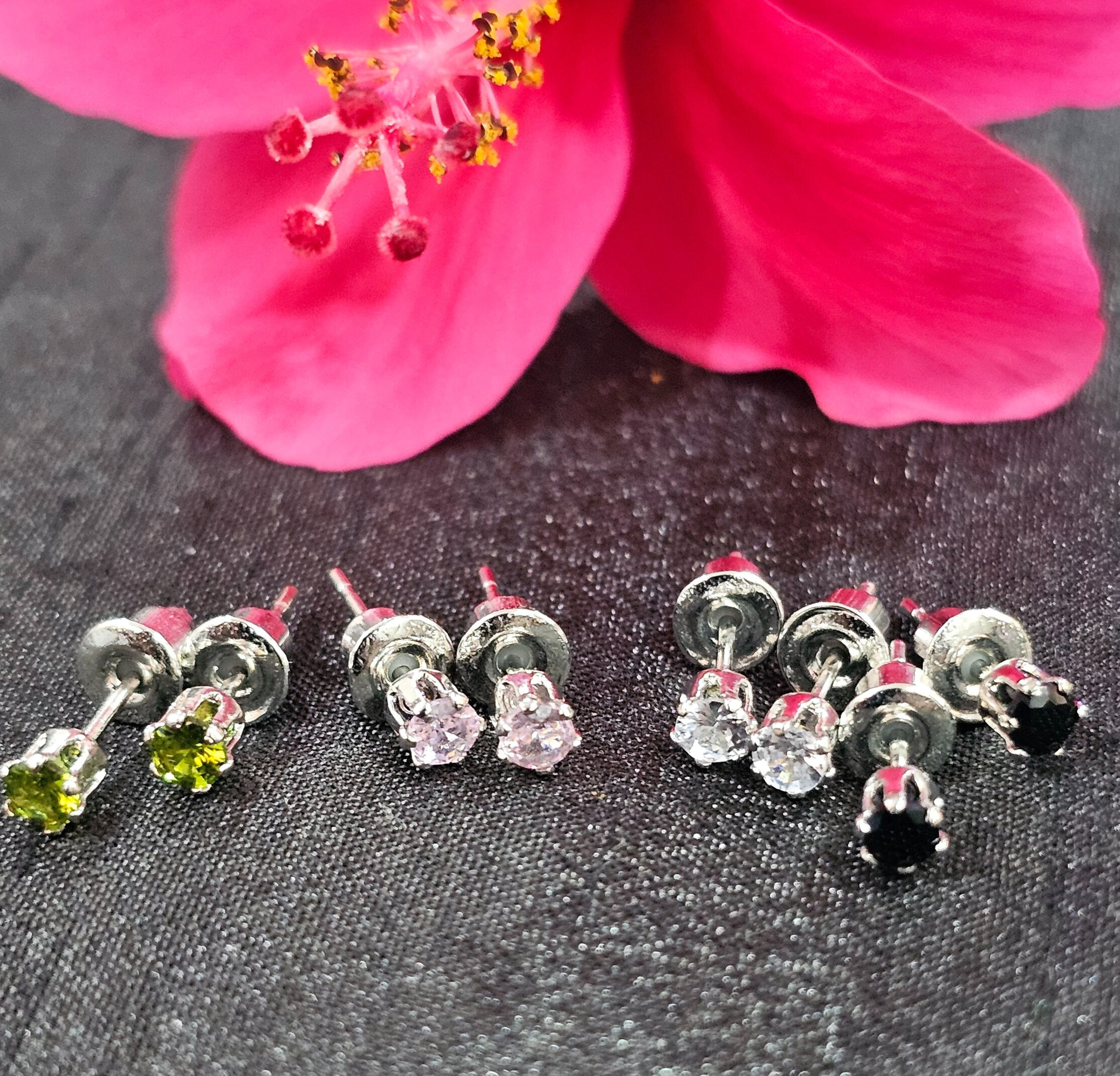 Elegant Stud Earrings Set