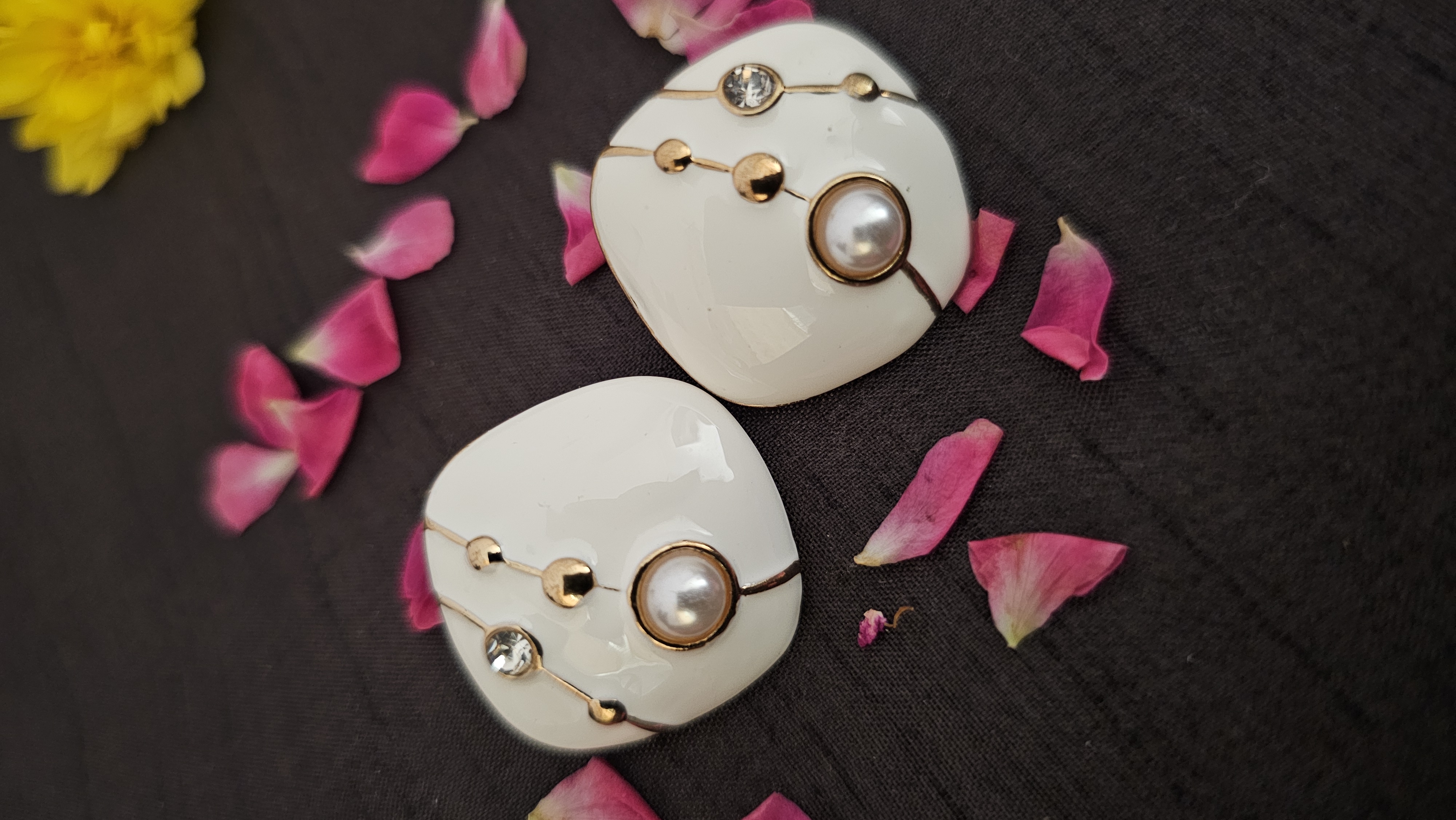 Elegant Pearl and Crystal Earrings