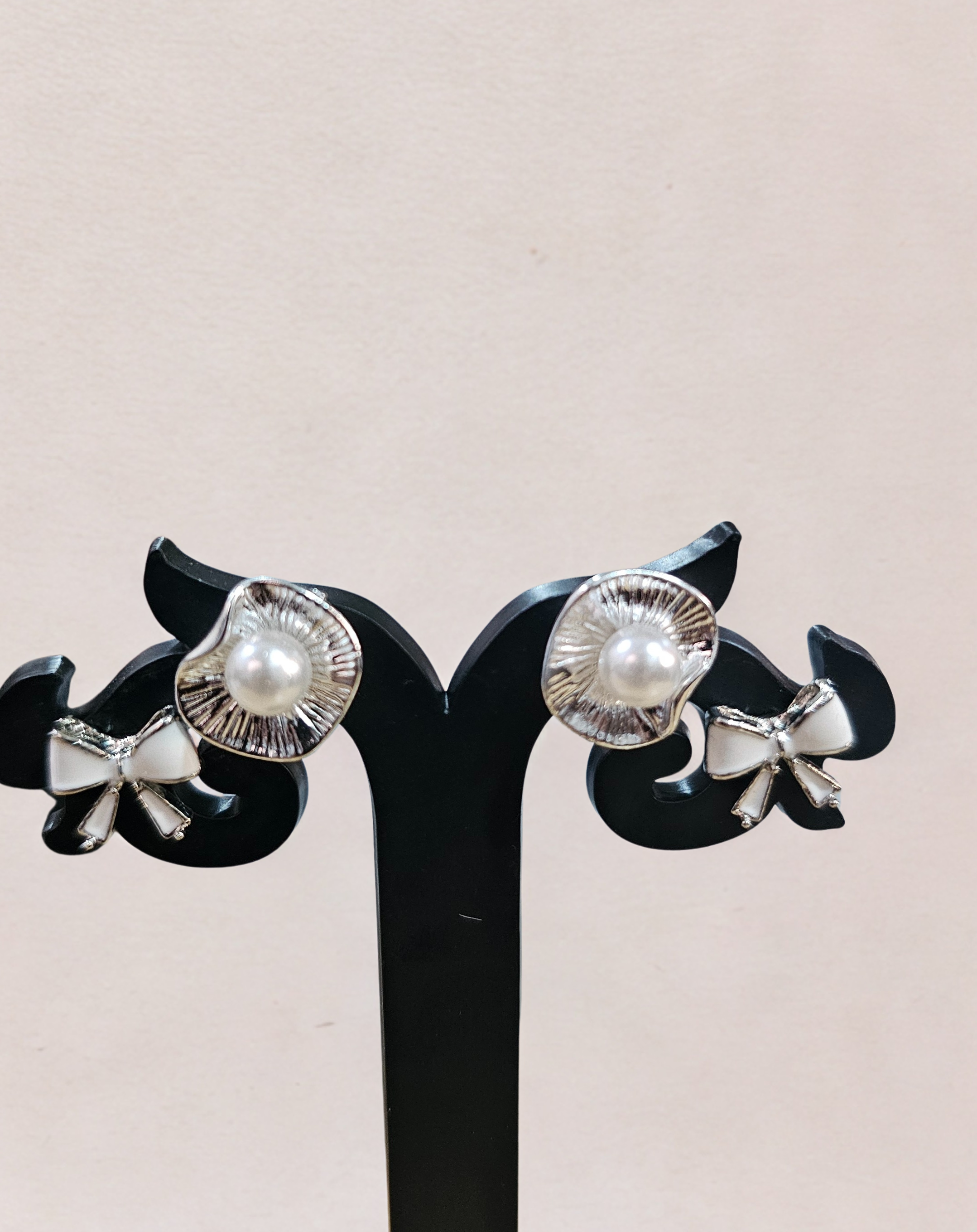 Elegant Pearl Bow Earrings