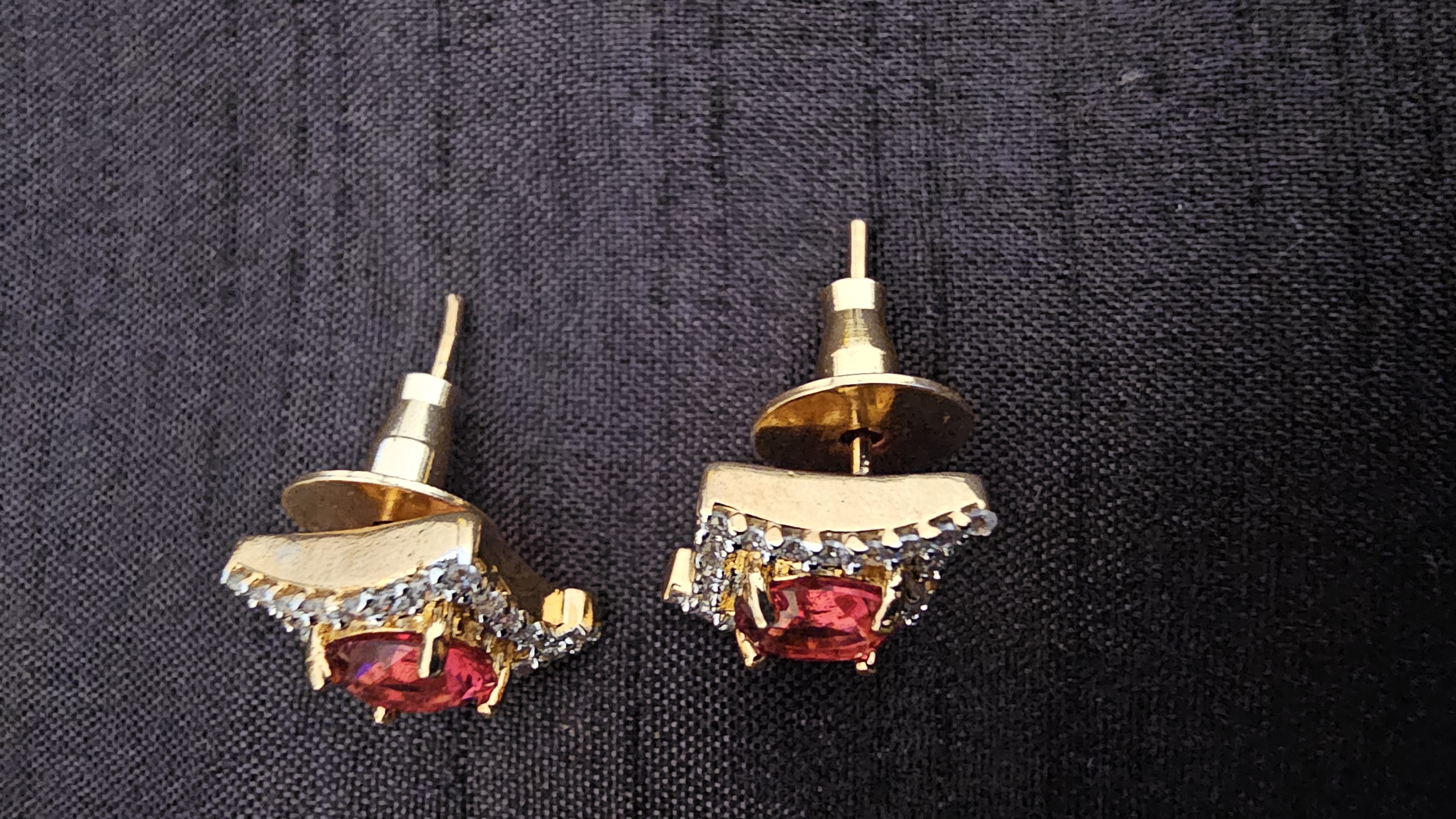 Elegant Red Gemstone Stud Earrings