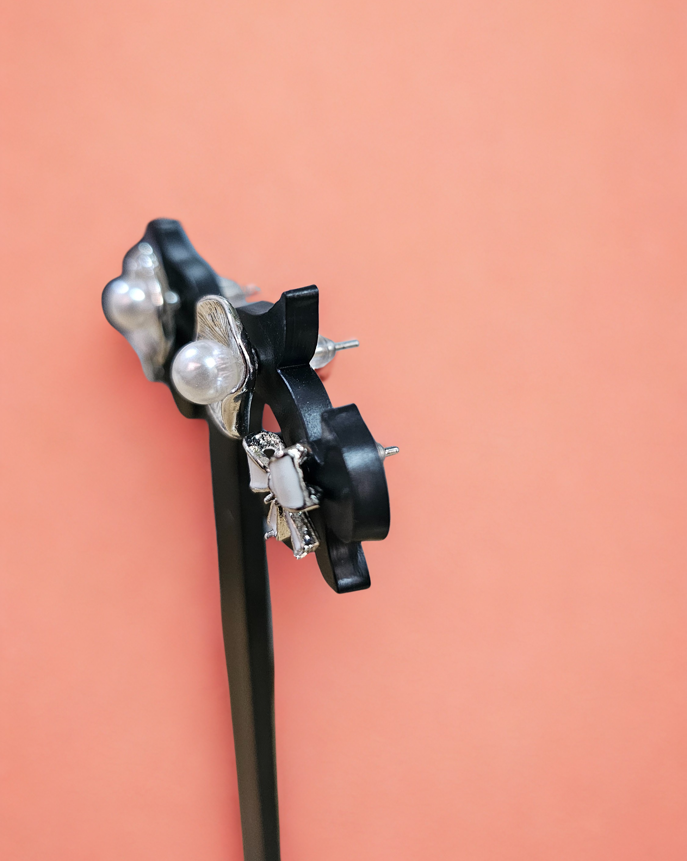 Elegant Pearl Bow Earrings