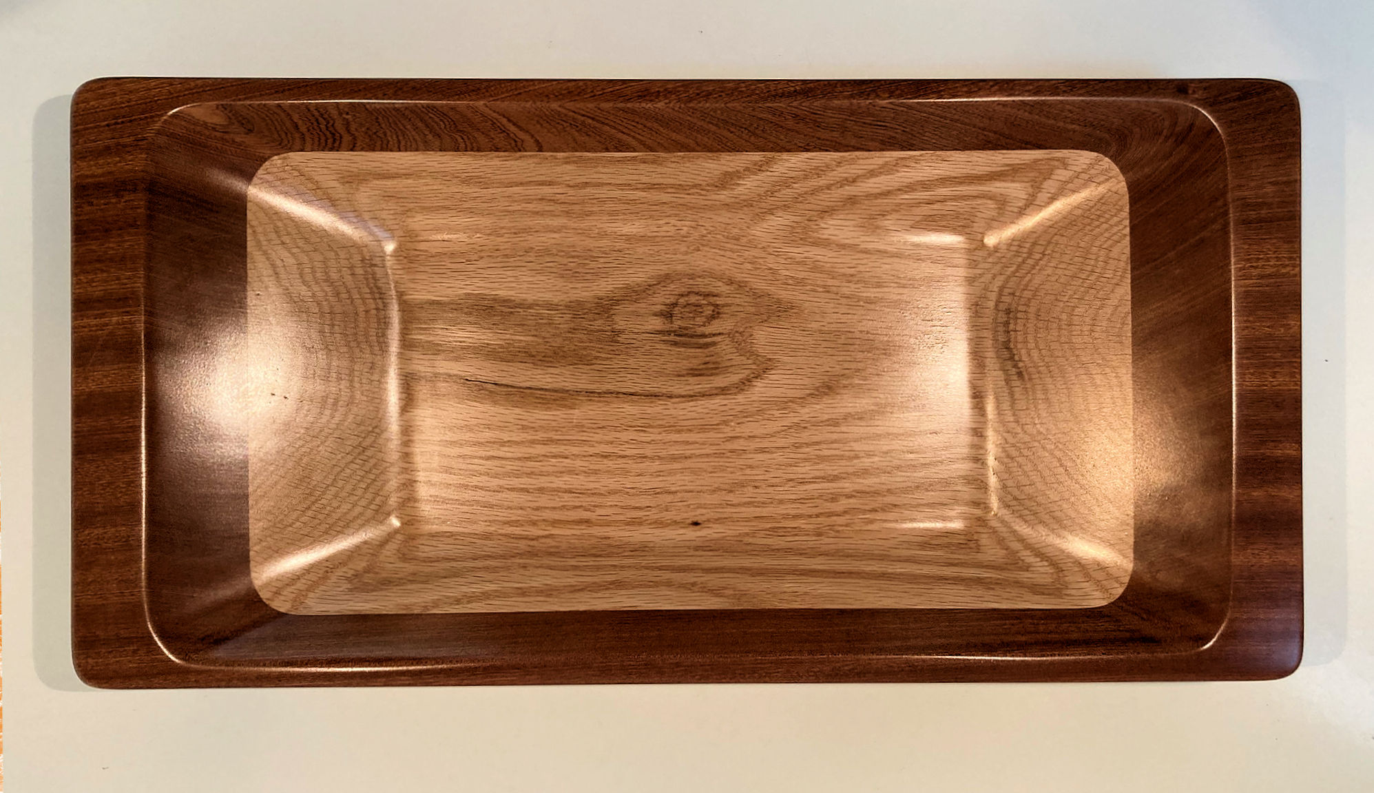 Centerpiece Bowl in African Sapele & Red Oak 
