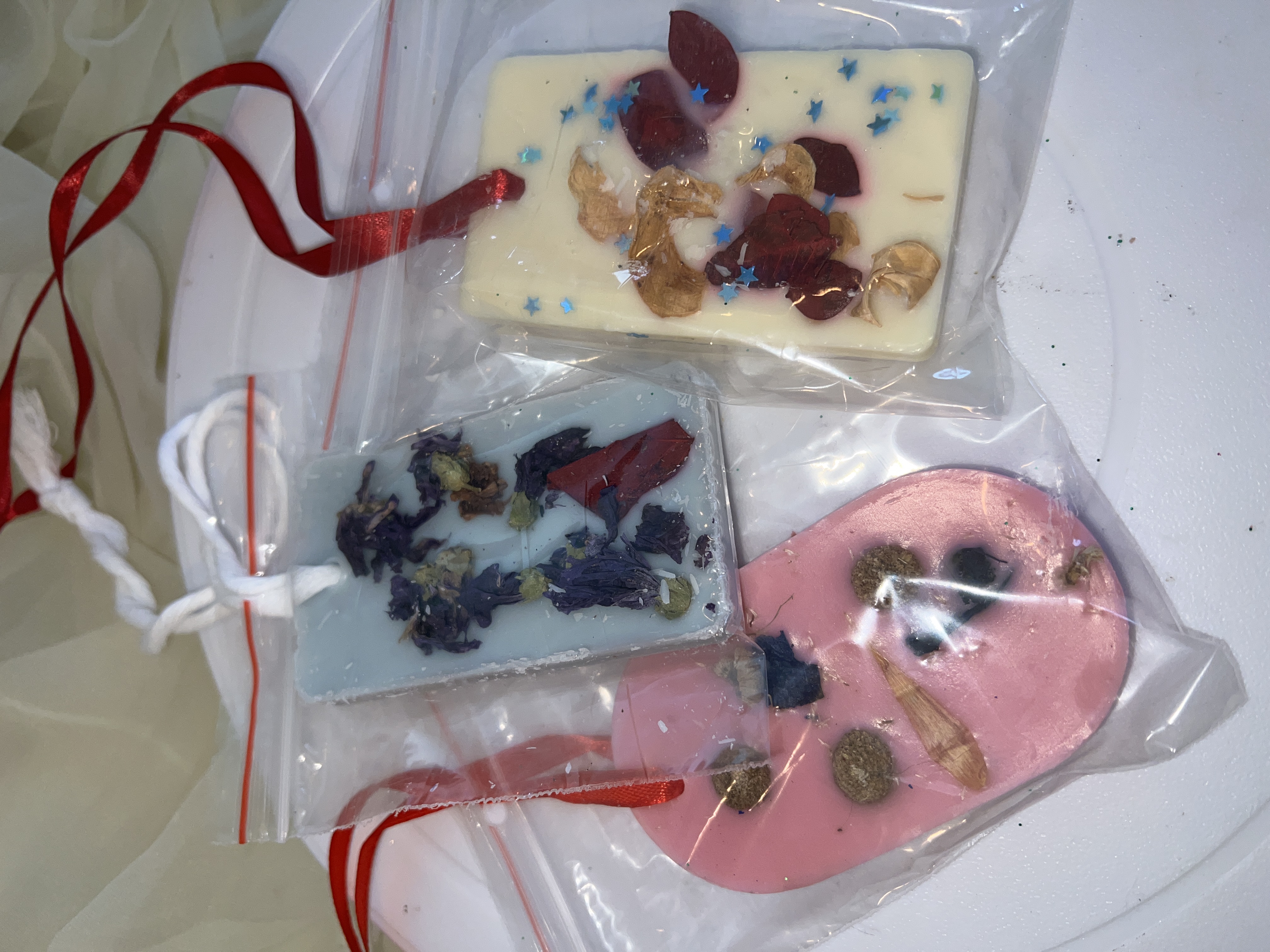 Zapachowe zawieszki do szafy