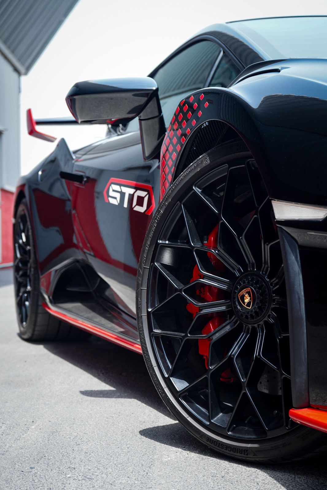 Lamborghini Huracán STO