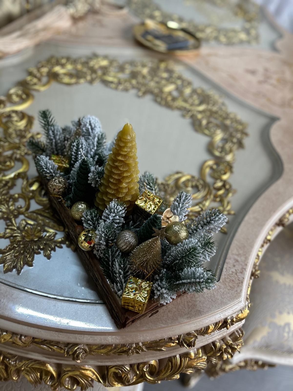 Aranjament de Crăciun cu Lumânare în Formă de Brad și Pădure Miniaturală