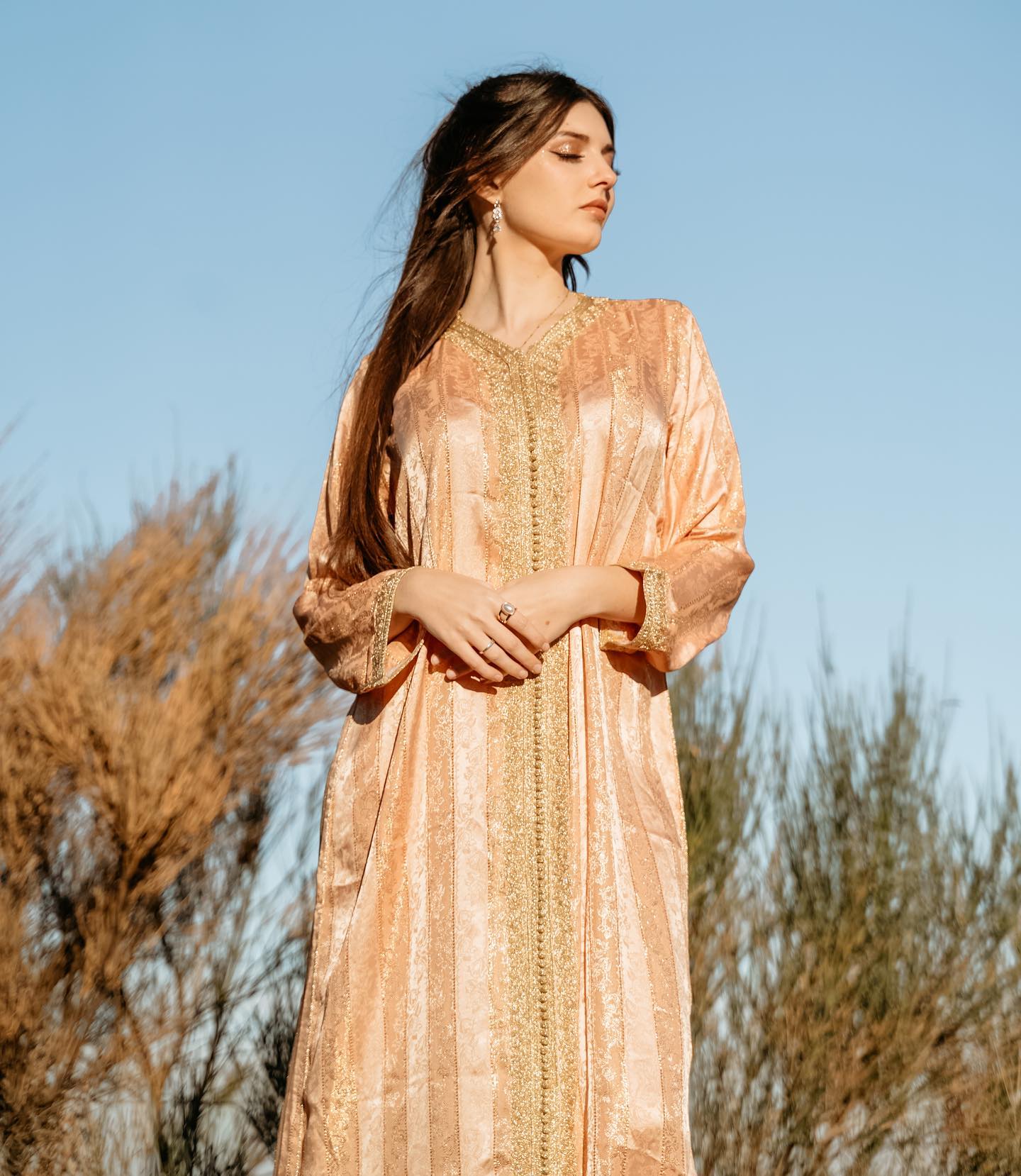 Caftan en velours pêche