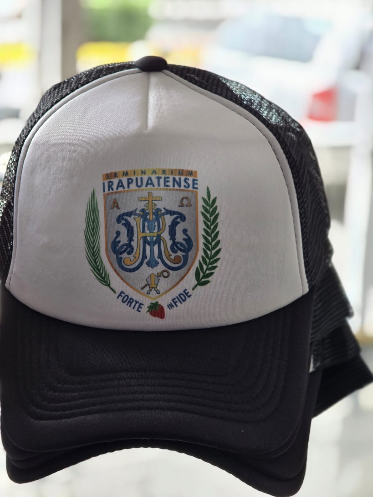 Gorra de color personalizada y sublimada