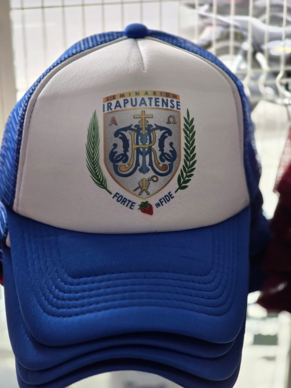 Gorra de color personalizada y sublimada