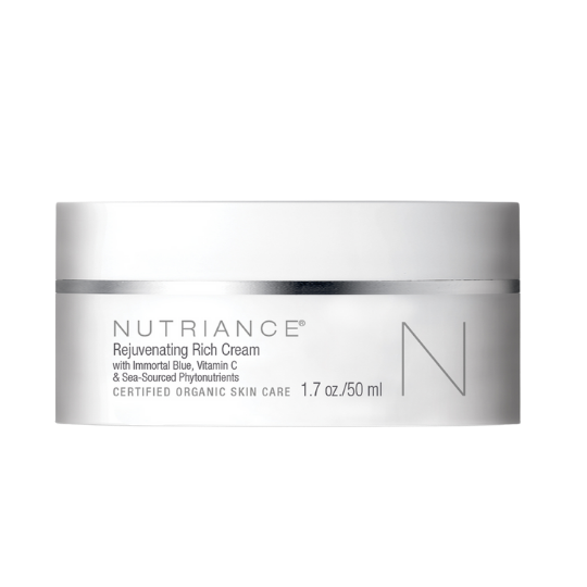 „Rejuvenating Rich Cream“ (visiems odos tipams), sodrus maitinamasis kremas