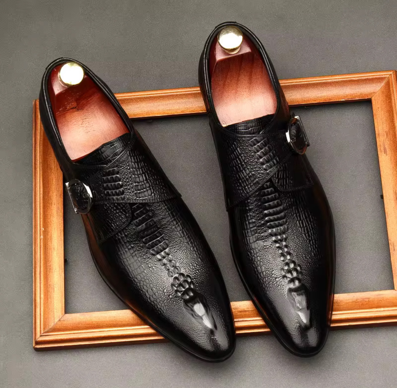Men’s Black Crocodile Pattern Leather Dress Shoes
