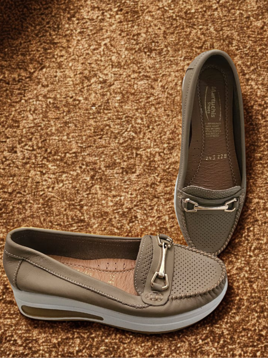 Zapatos tipo mocasines de mujer