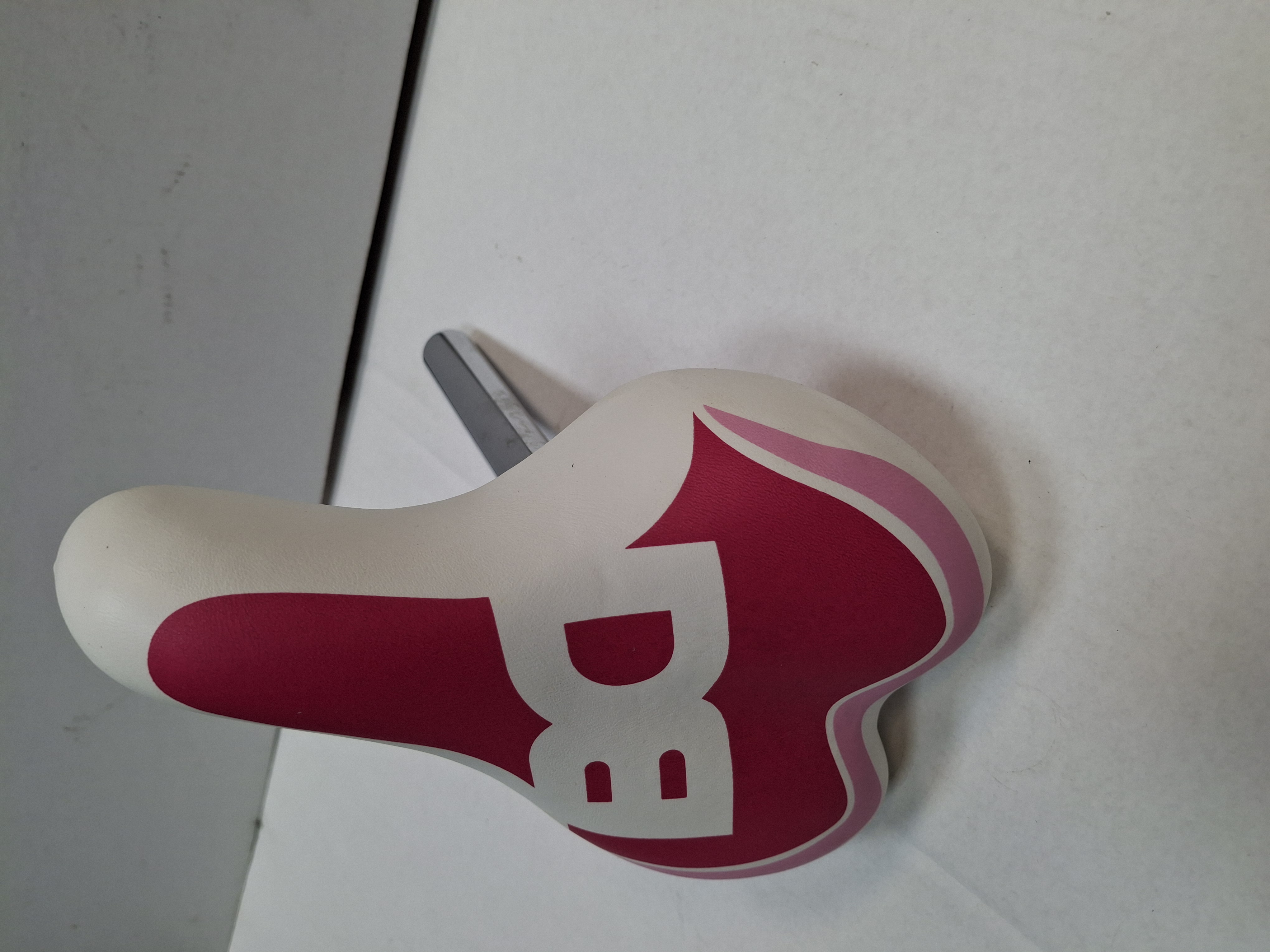 SELLA BICI BIMBO/A - TUBO DIAM 22 IMBOTTITA