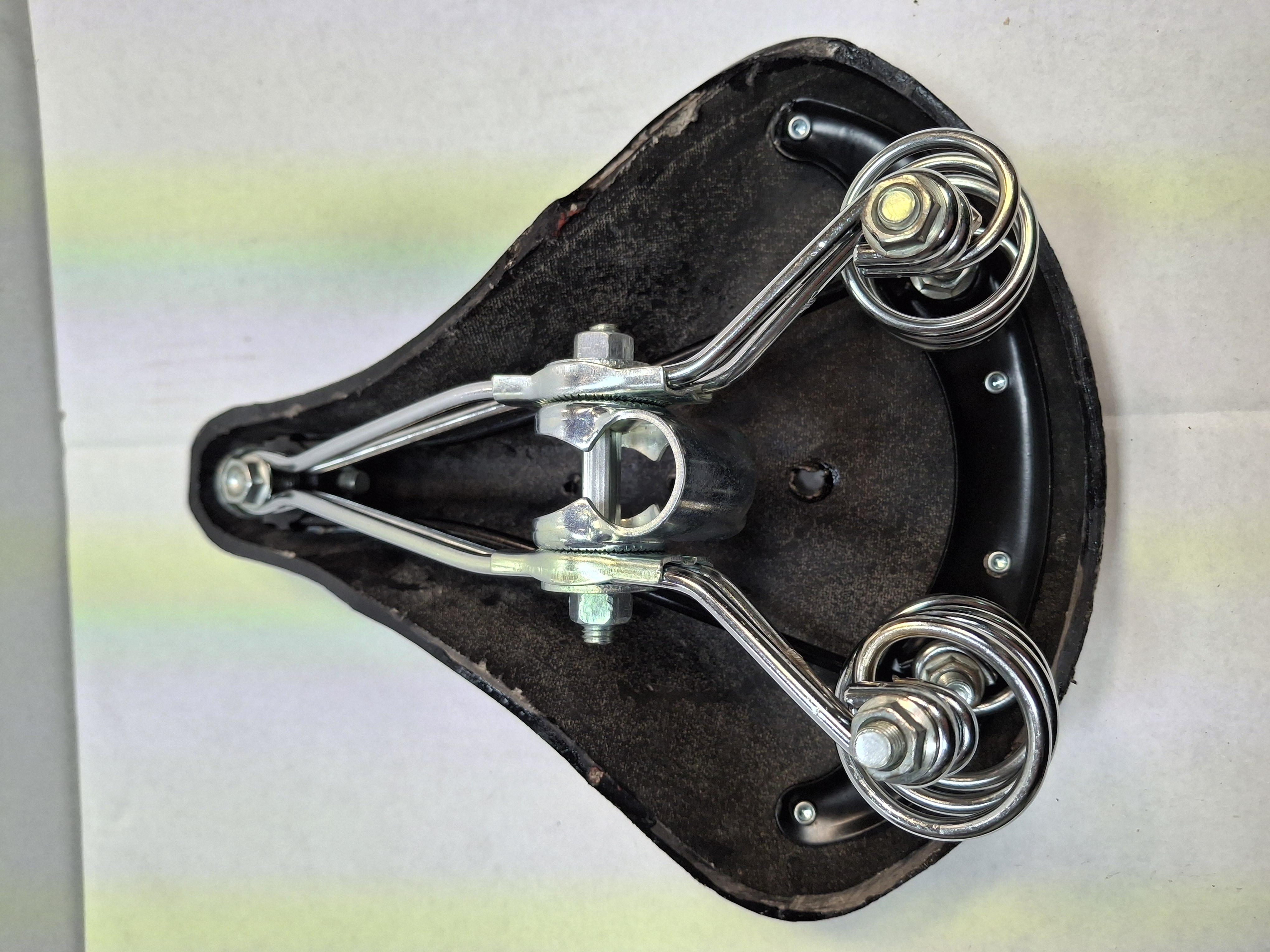 SELLA RETRO' CON ATTACCO INCLUSO