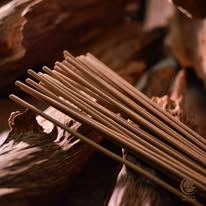 Nhang trầm không tăm