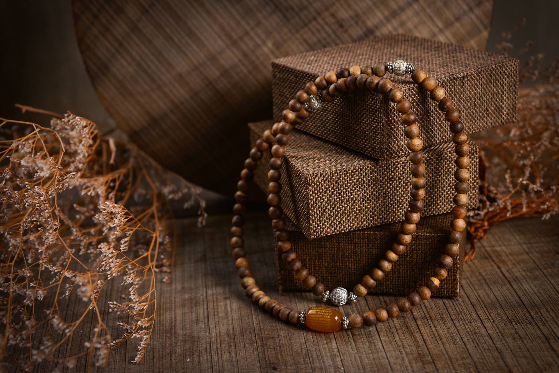 Vòng đeo tay trầm hương An Tâm 