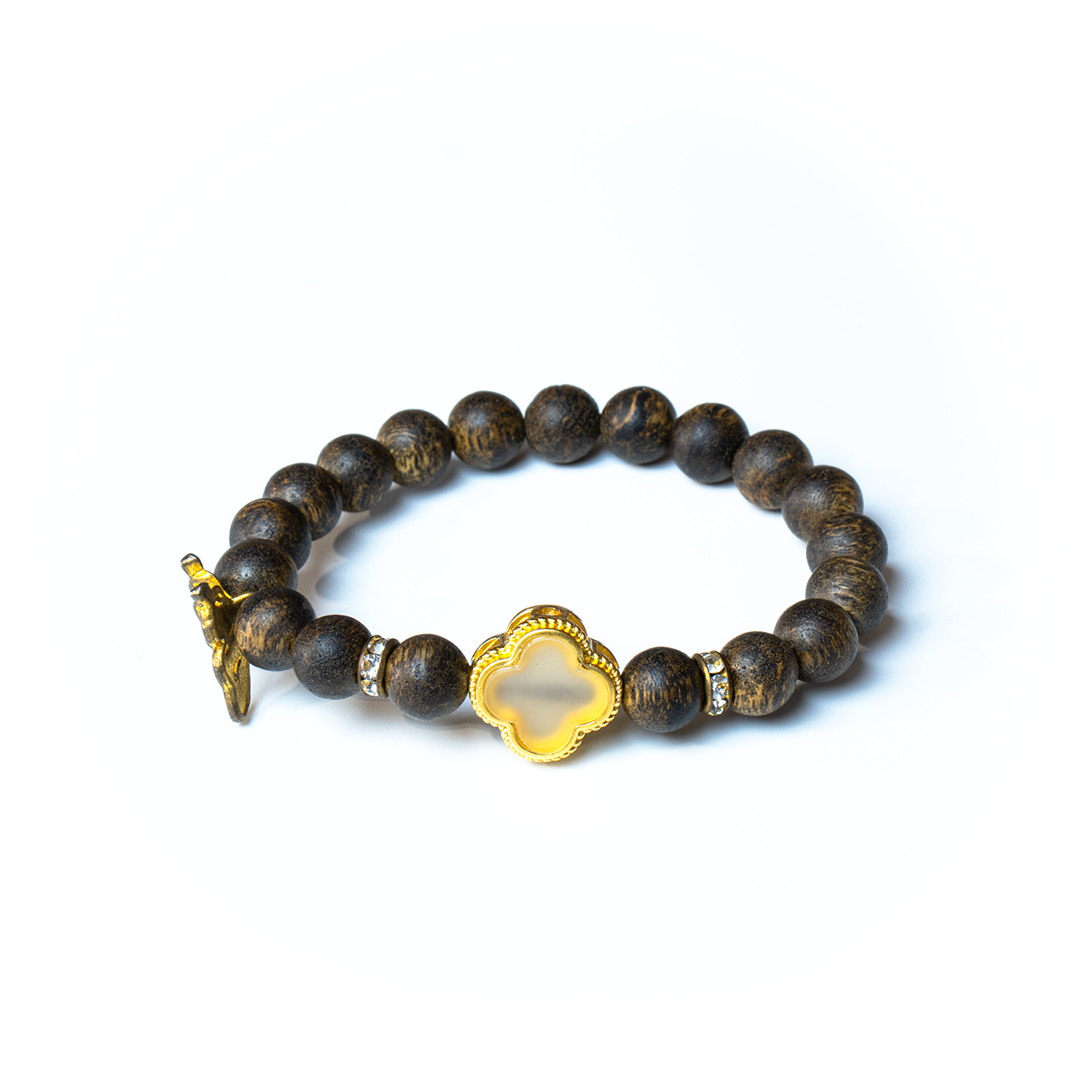 Vòng tay trầm hương hoa mai vàng