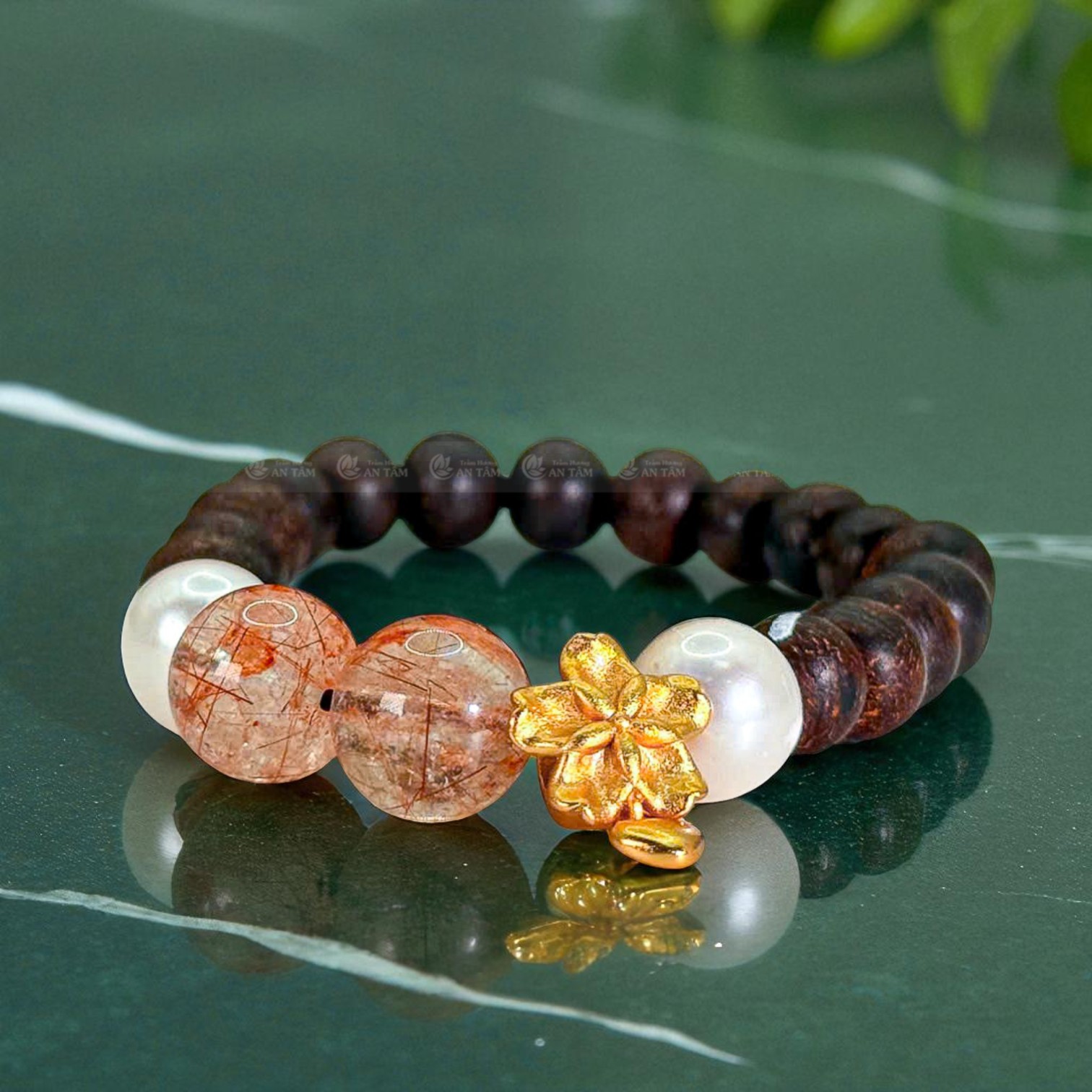 Vòng đeo tay trầm hương