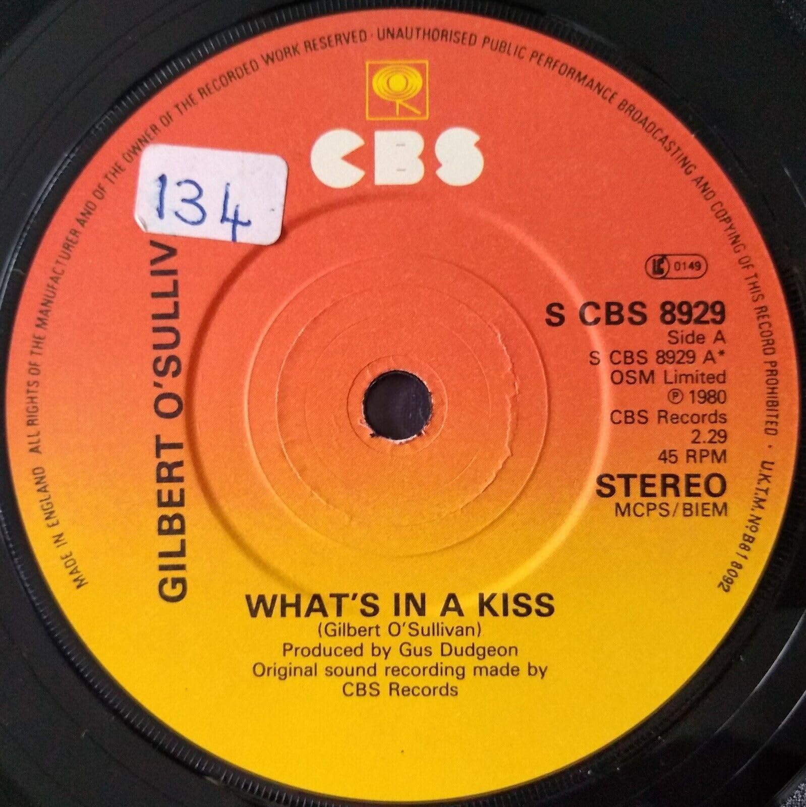 Gilbert O'Sullivan – What's In A Kiss (CBS 1980) 7" vinyl single VG/-
