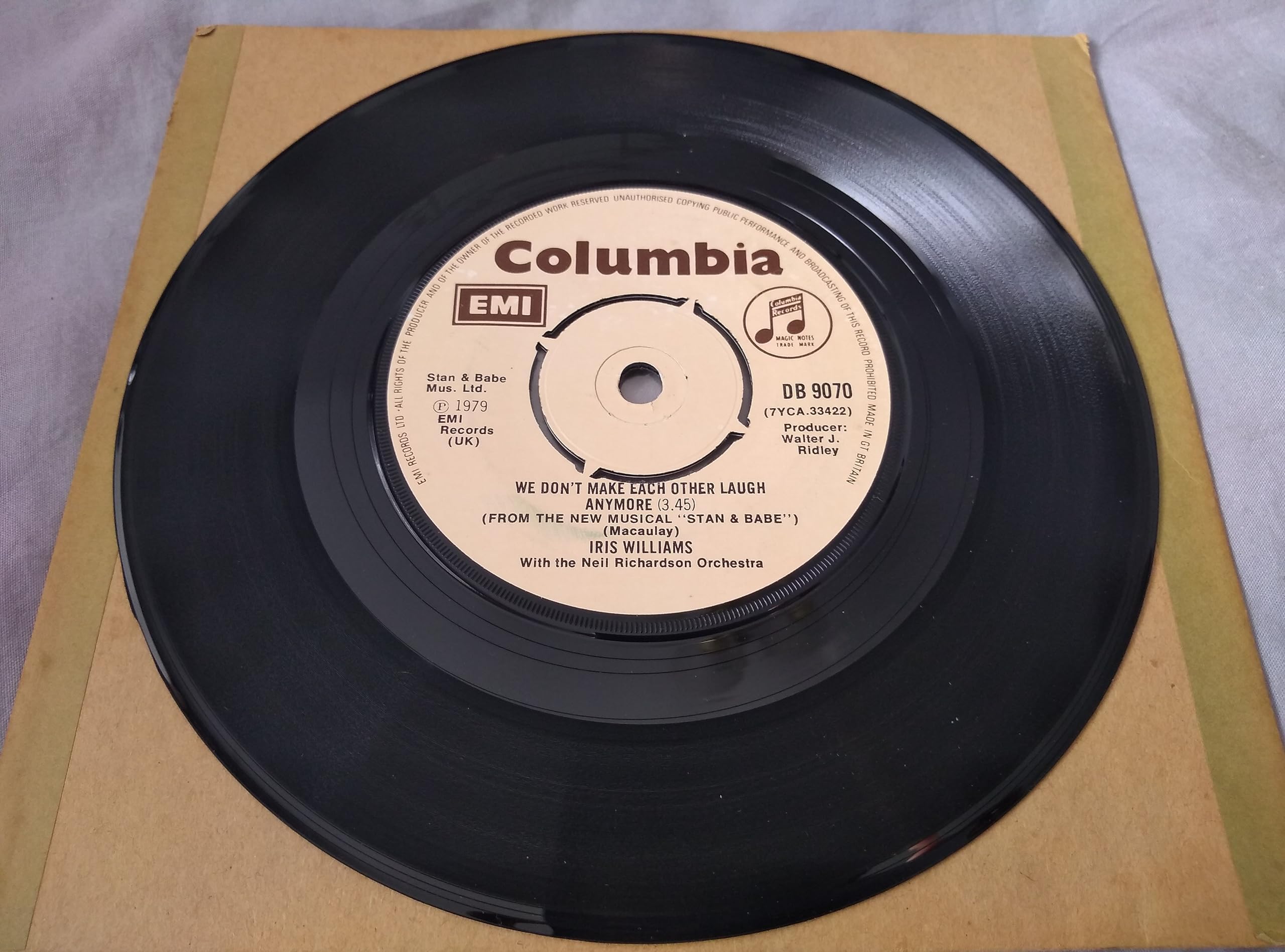 Iris Williams - He Was Beautiful (Cavatina) (EMI Columbia 1979) 7" vinyl single VG/-