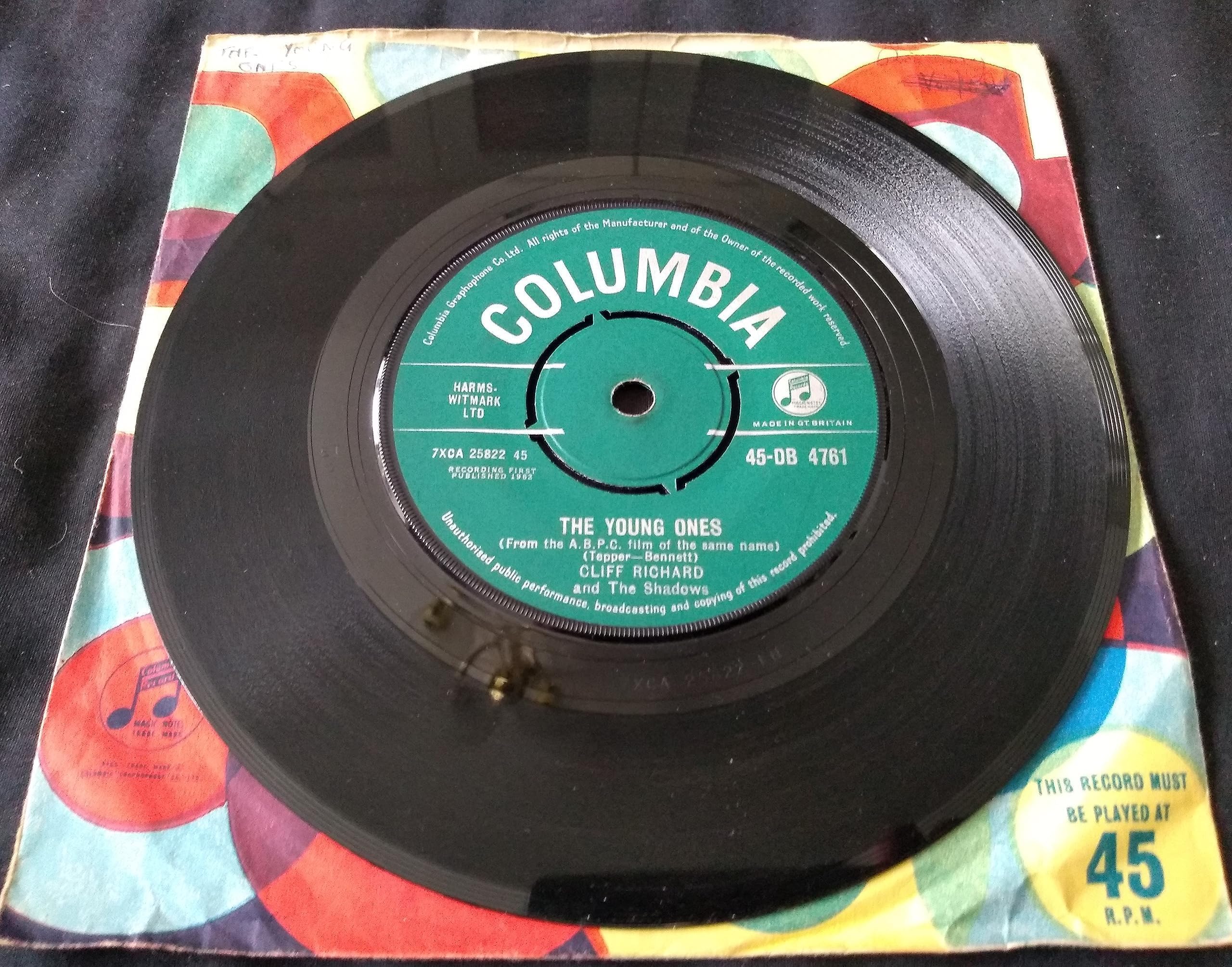 Cliff Richard and The Shadows – The Young Ones (Columbia 1962) 7" vinyl single VG/VG