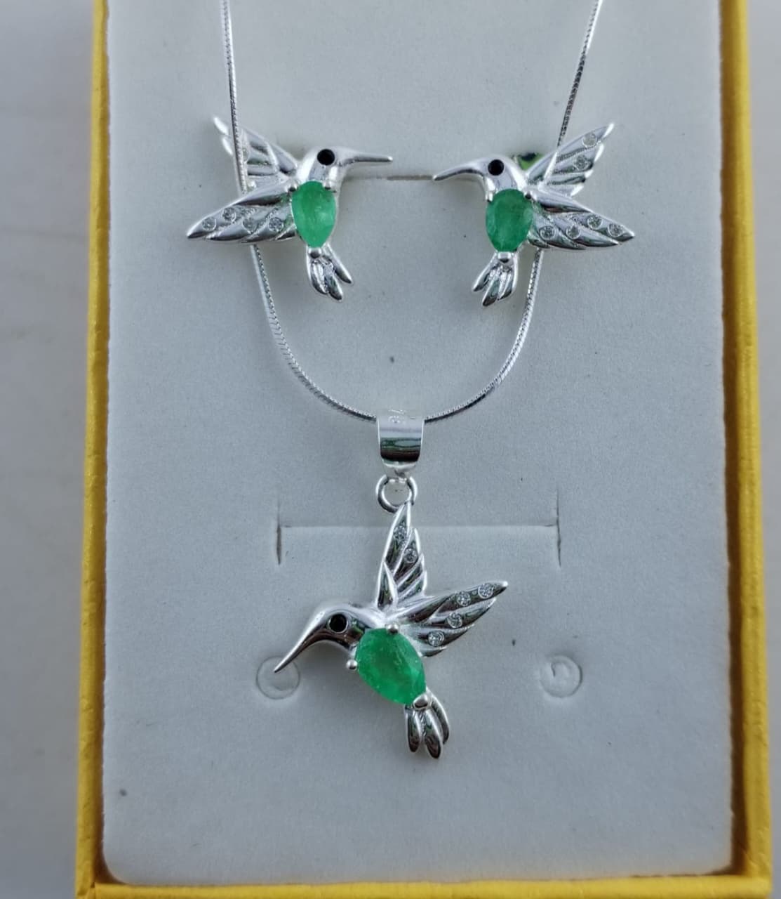 Combo cadena y aretes plata ley 925 con esmeraldas