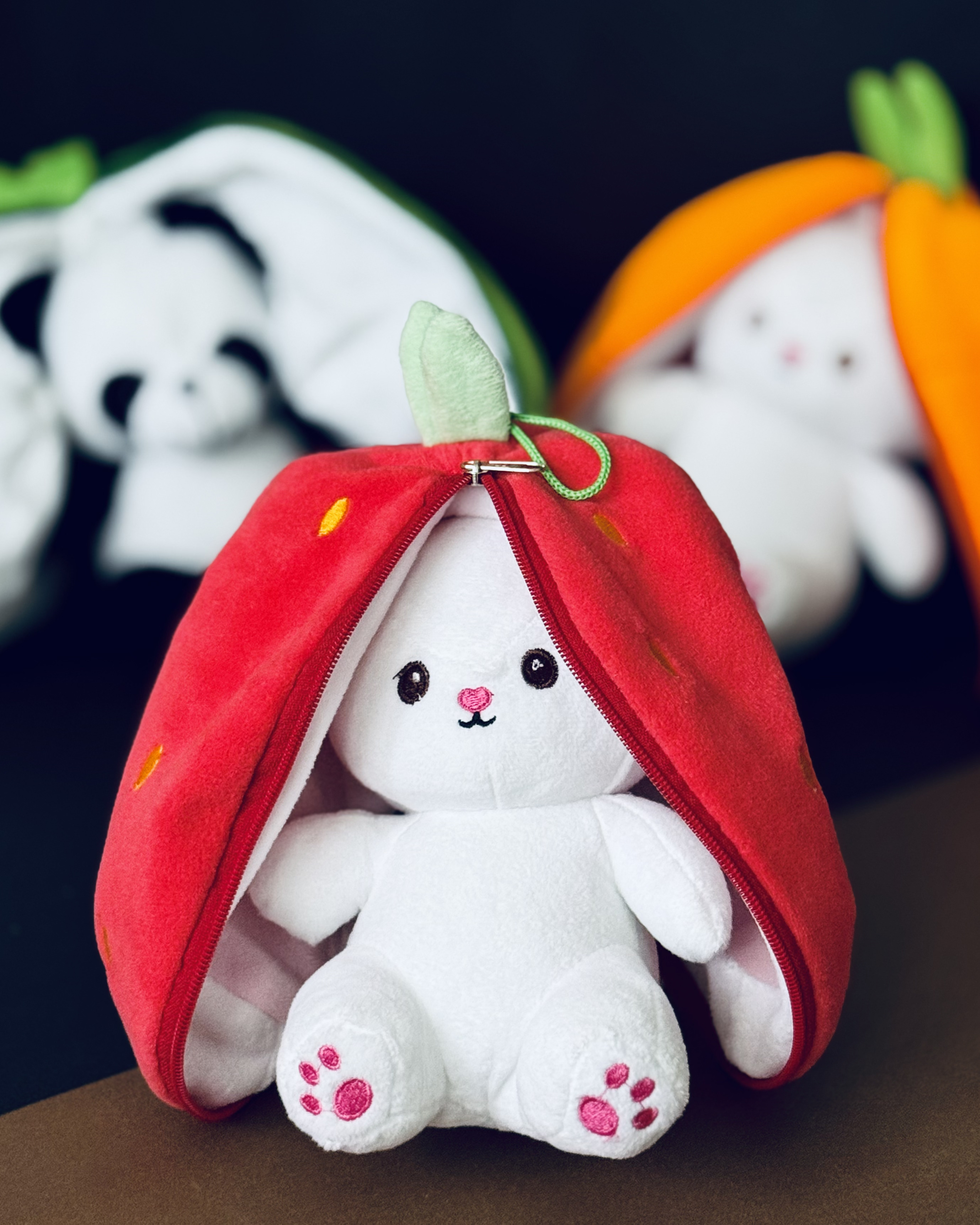 Çilek Kapüşonlu Peluş Oyuncak