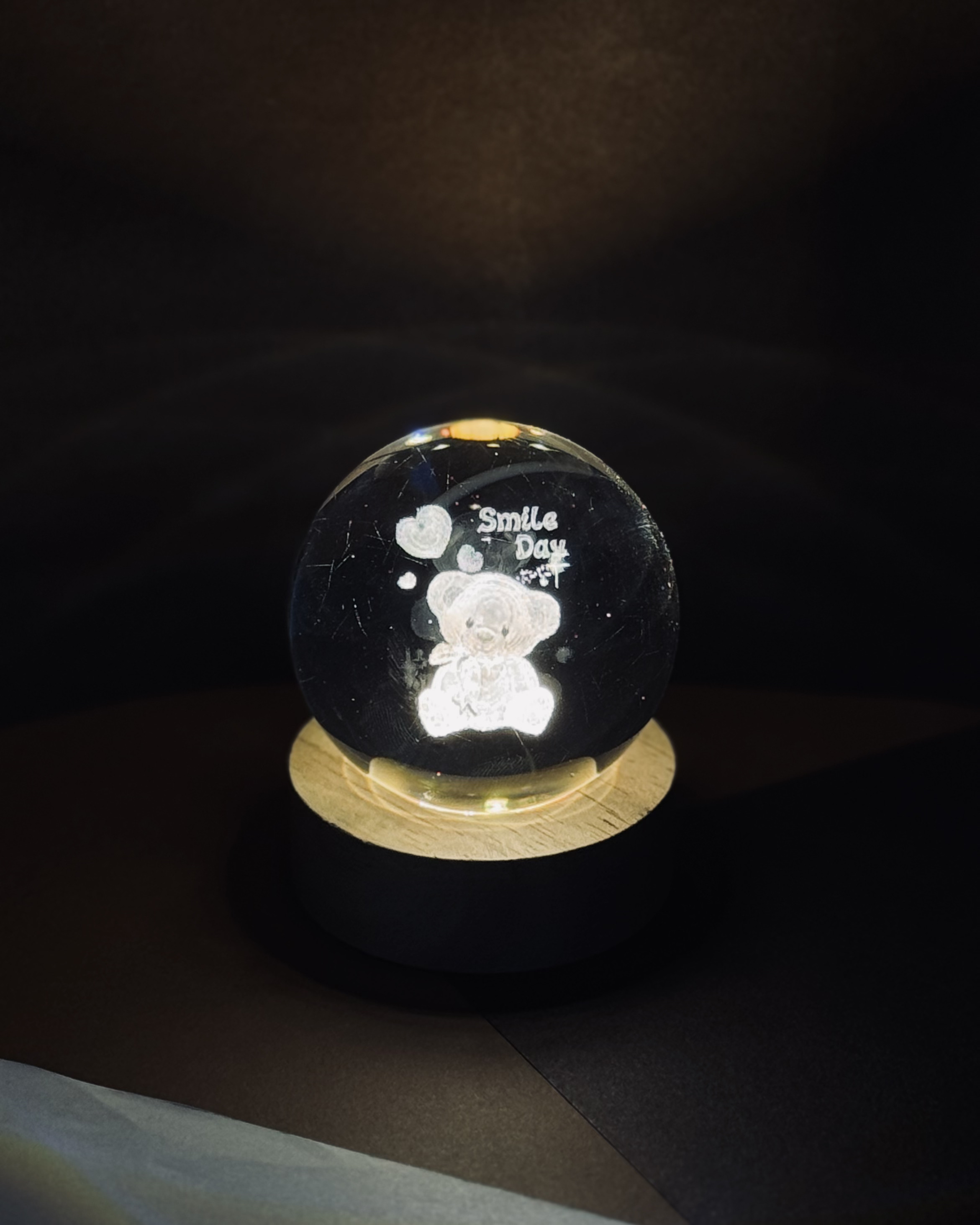 Ayı Figürlü Işıklı Cam Küre