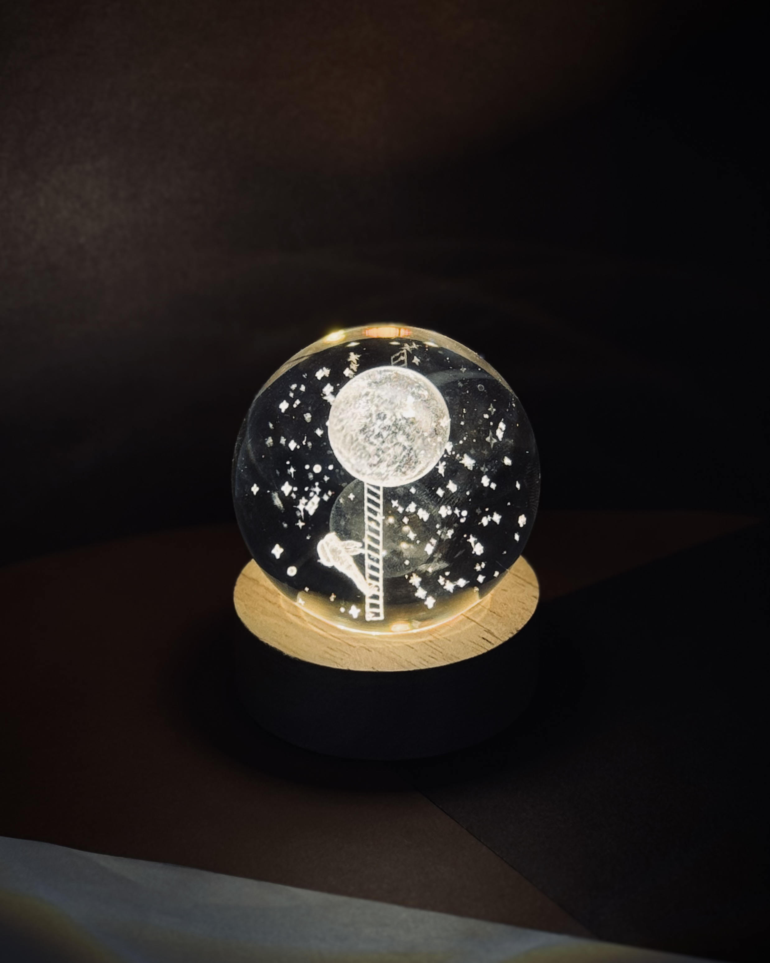 Ay Temalı Gece Lambası