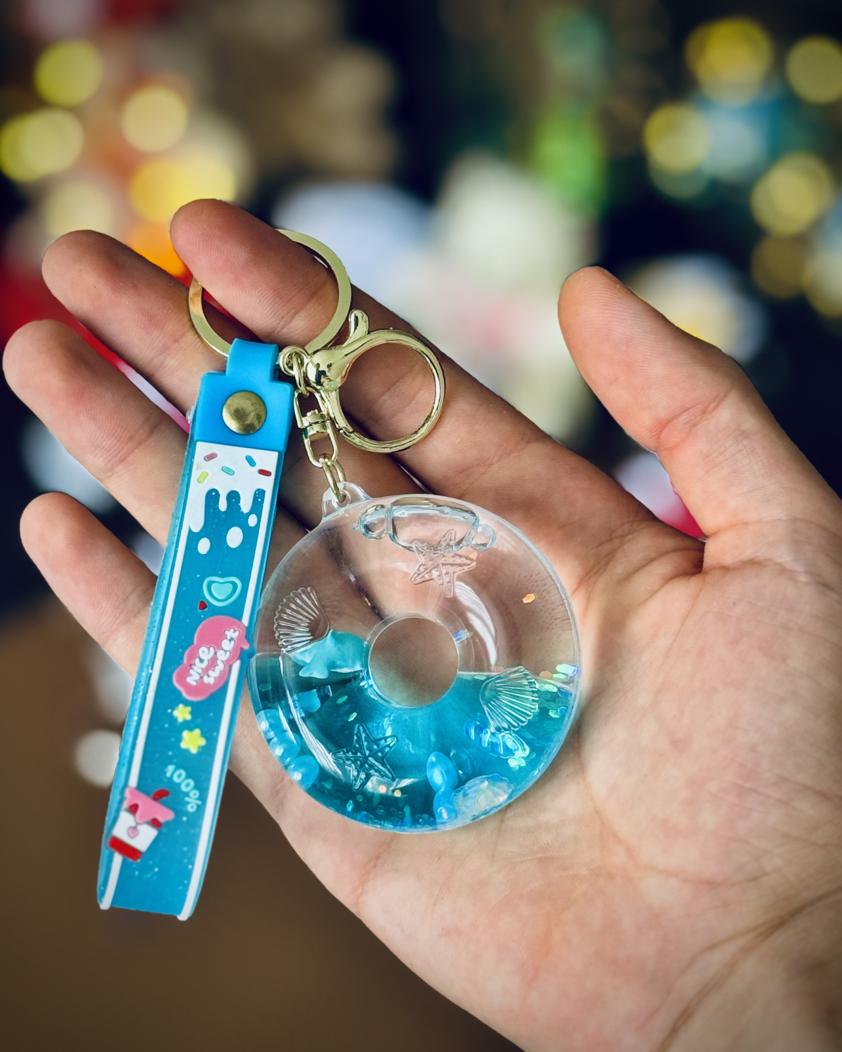 Şeffaf ve Mavi Anahtarlık