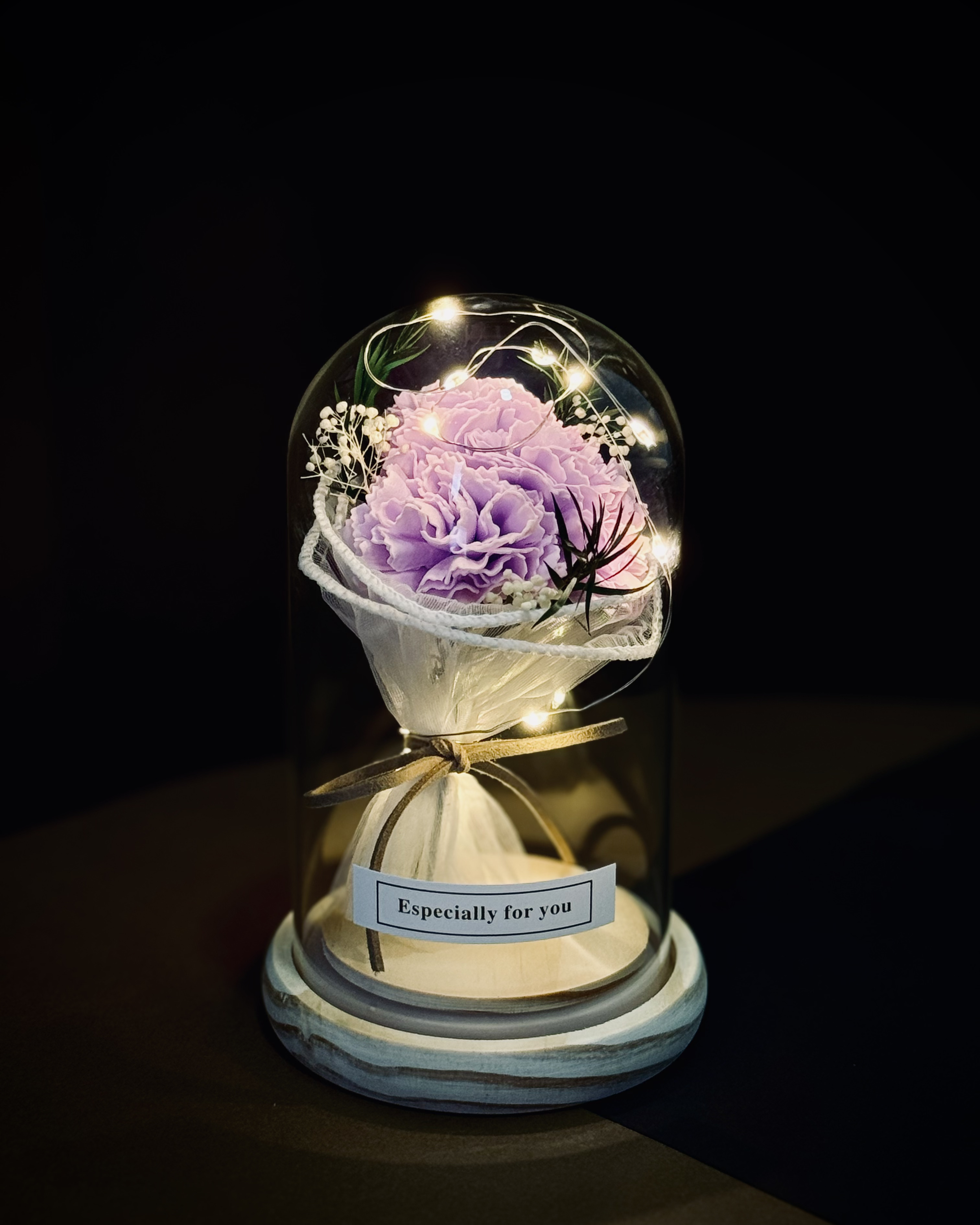 Cam Fanusta Mor Çiçek 