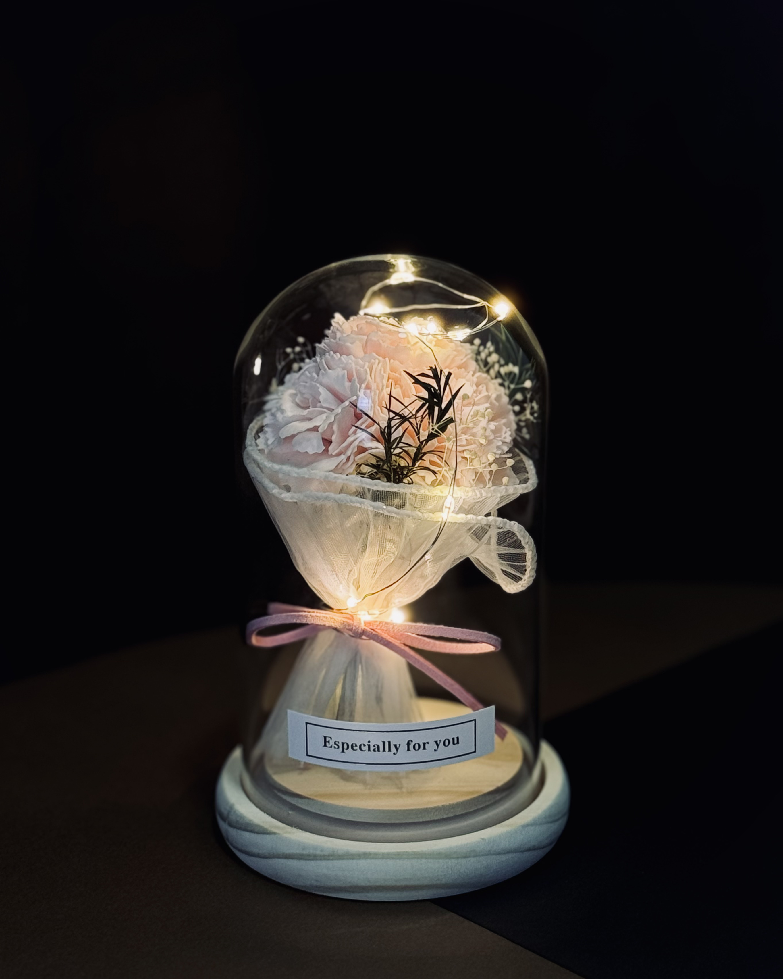 Cam Fanusta Çiçek Buketi