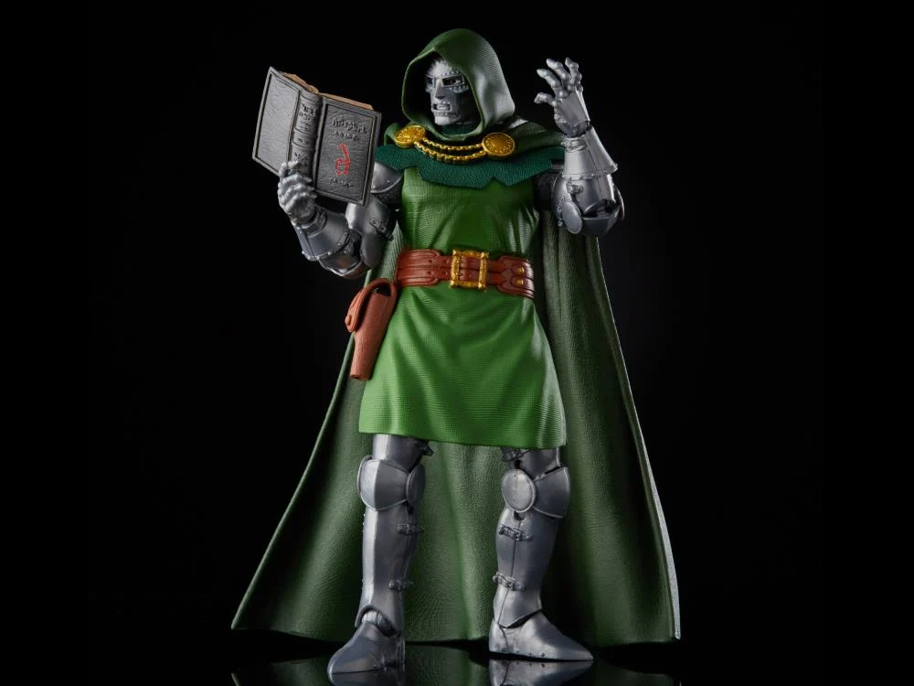Fantastic Four Marvel Legends Retro Collection Doctor Doom Action Figure