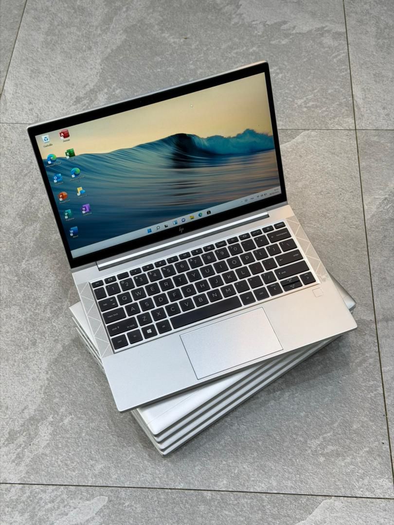 HP EliteBook 830 G8